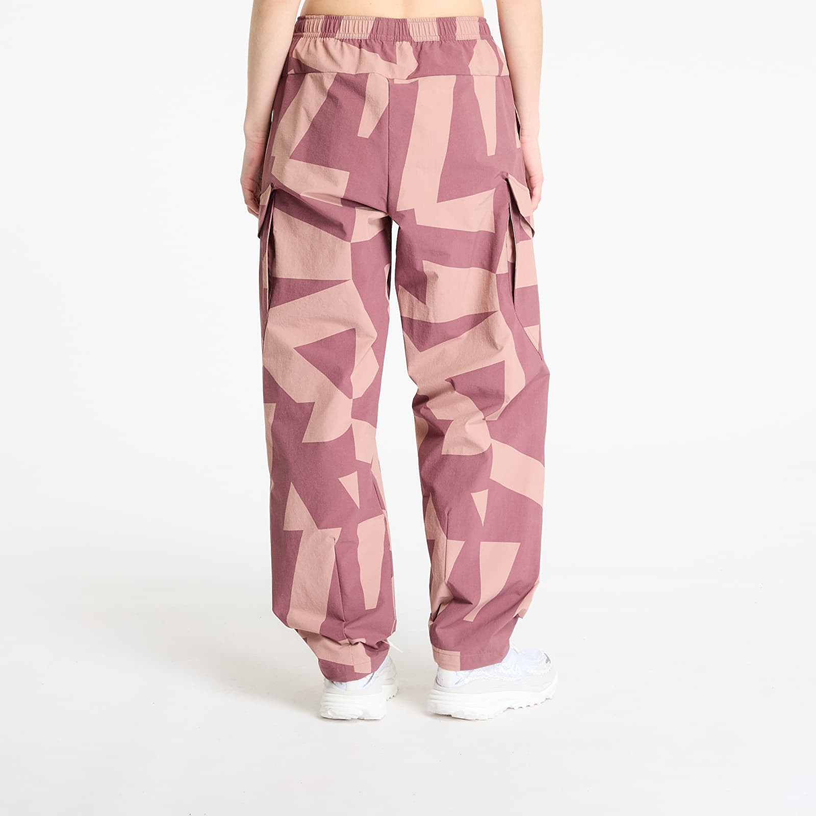 Pantalones de mujer adidas Terrex Xploric Printed Cargo Pants Brown/ Quiet Crimson/ Warm Clay