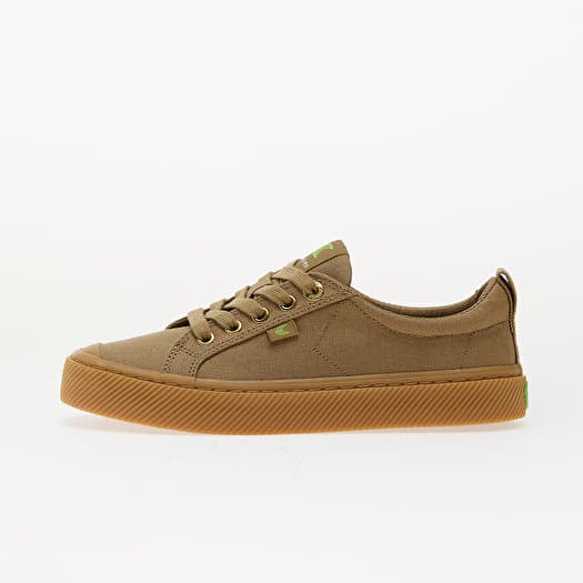 Cariuma M Oca Low Gum Burnt Sand