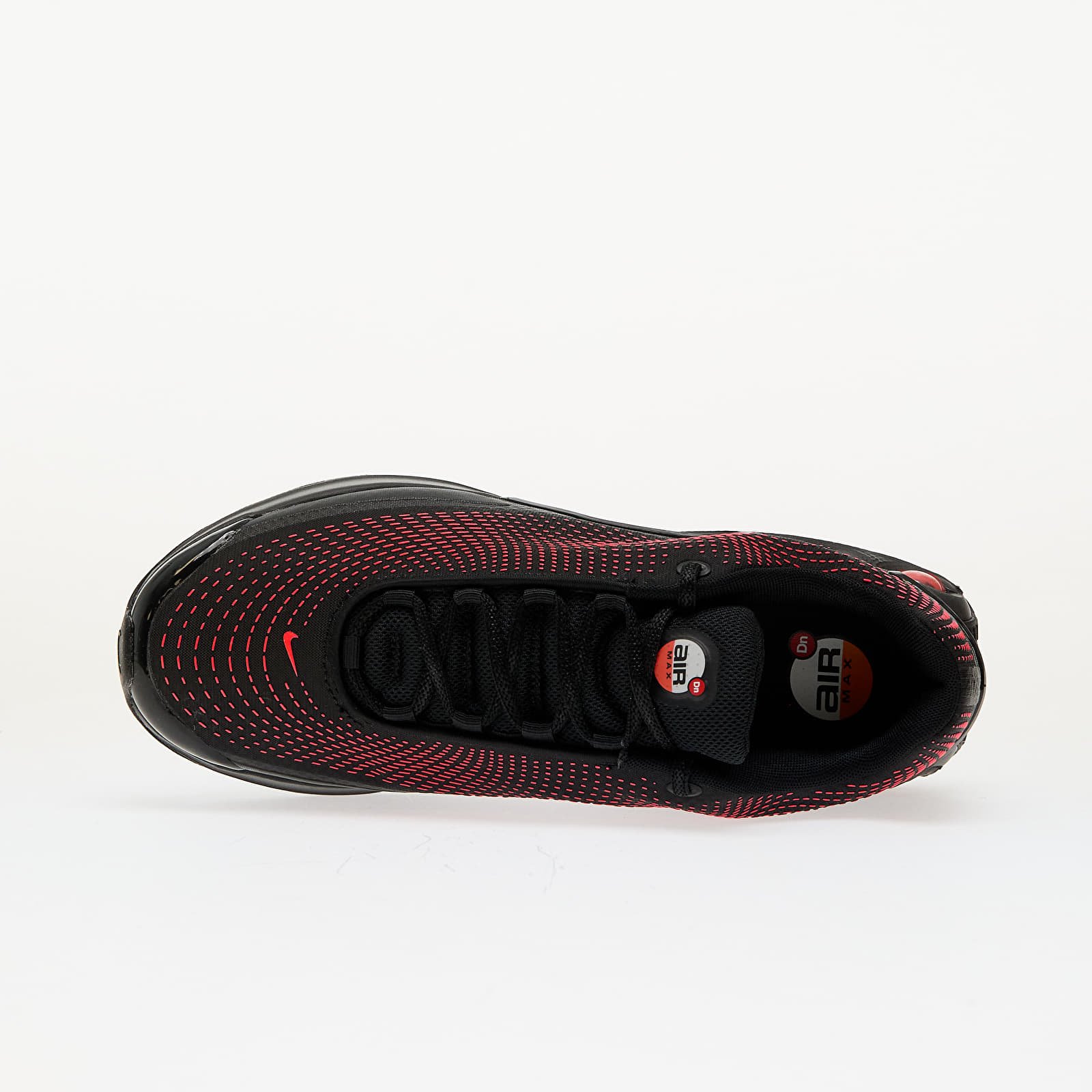Meeste tossud ja kingad Nike Air Max DN Es Black/ Black-Black-Bright Crimson