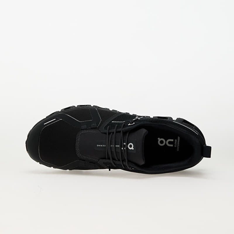 On M Cloud 6 WP Black/ Black | Queens