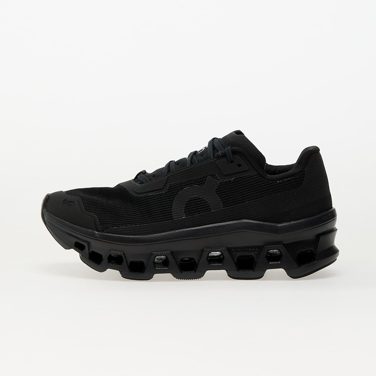 Naiste tossud ja kingad On W Cloudmonster Void Black/ Black