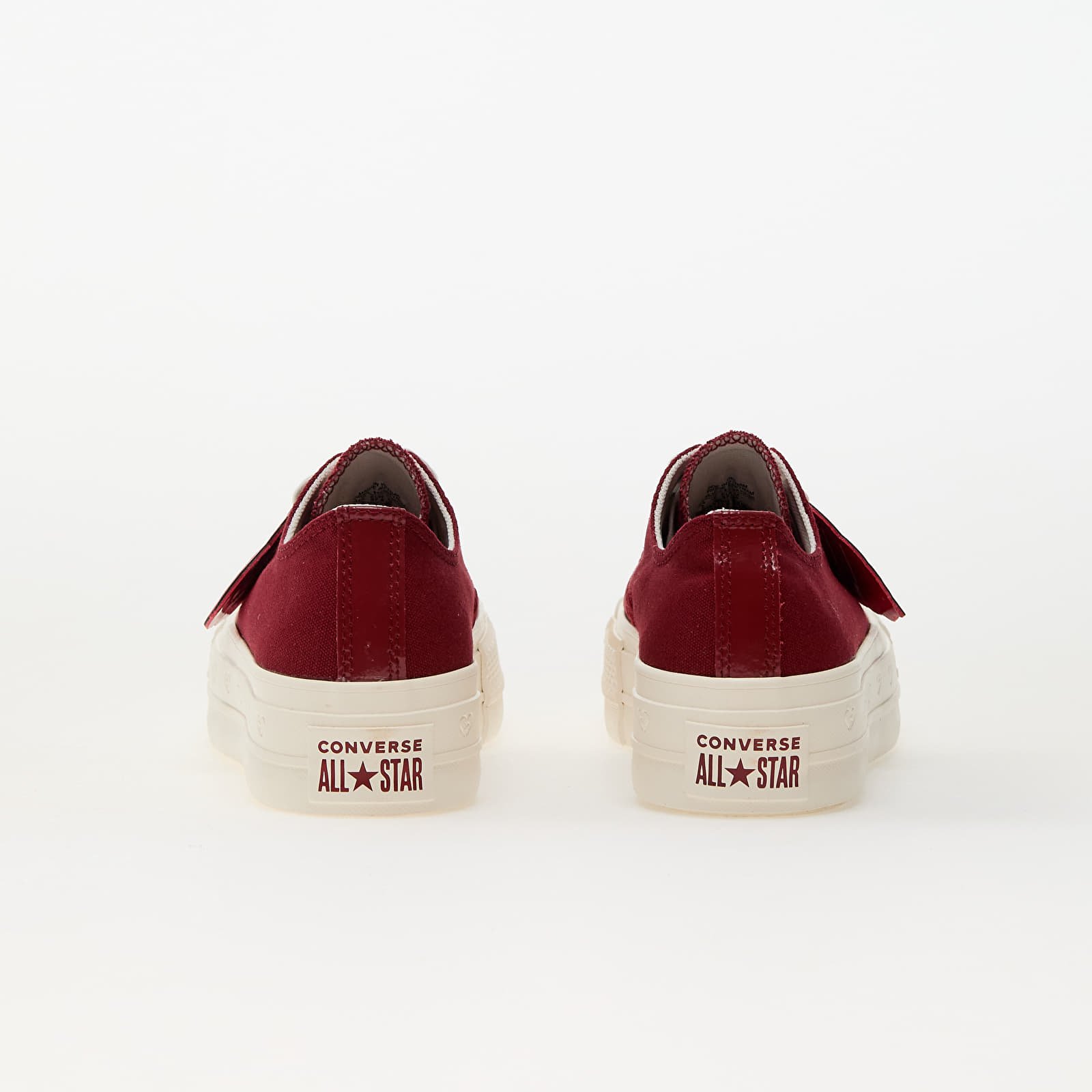 Women's sneakers and shoes Converse Chuck Taylor All Star Lift Ox Park Red/ Vintage White