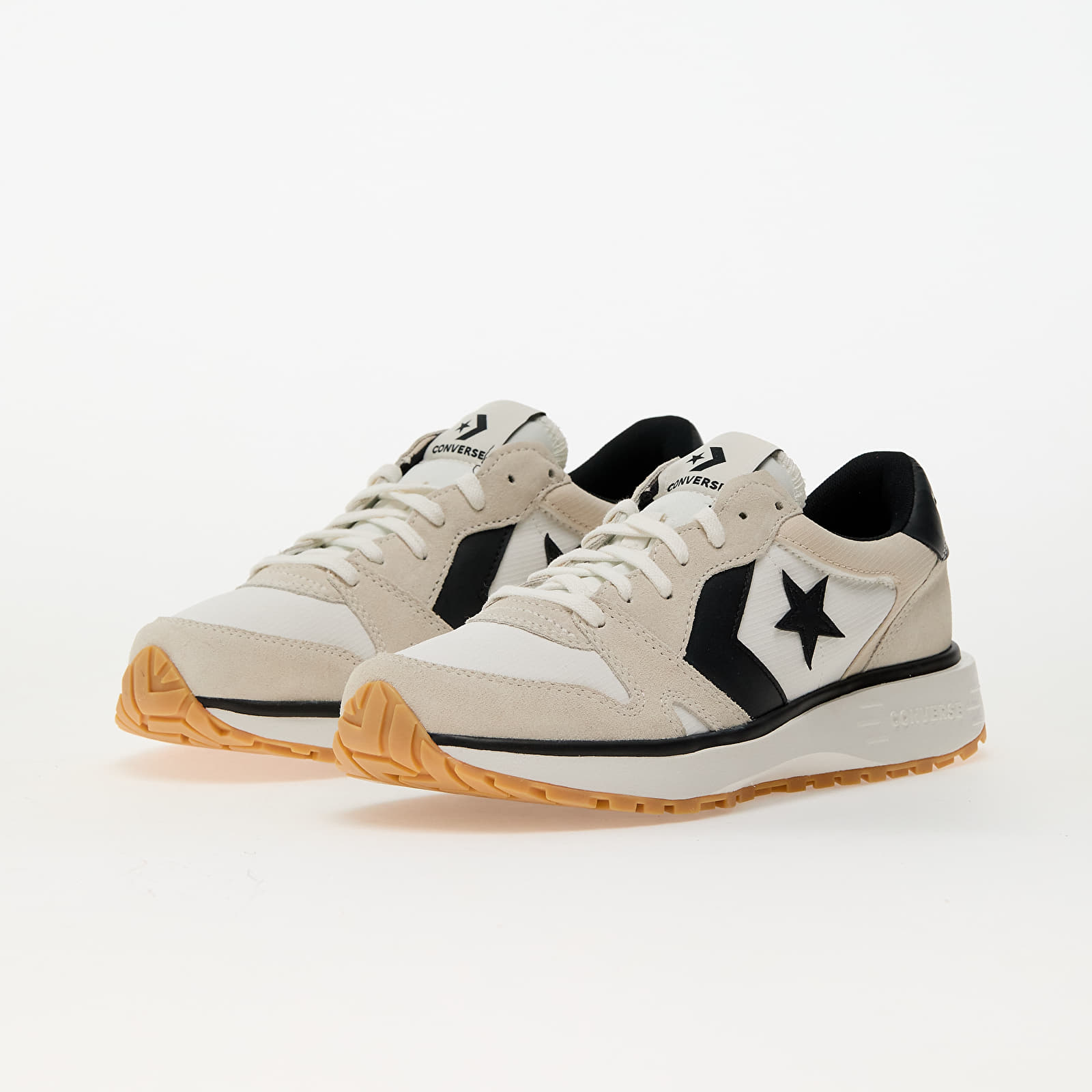 Men's sneakers and shoes Converse Omni Trainer Ox Egret/ Black