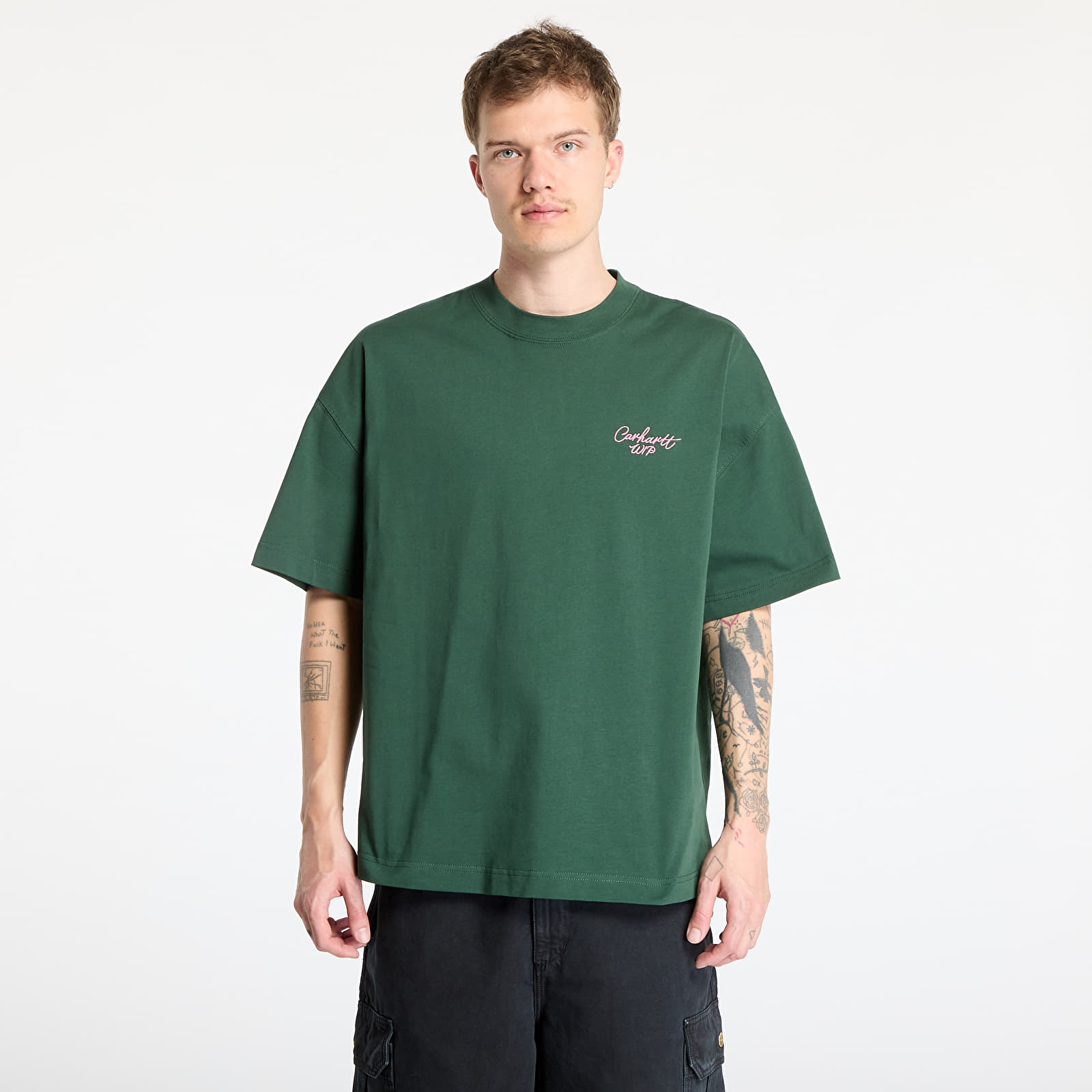 Trička Carhartt WIP S/S Signature Script T-Shirt UNISEX Sycamore Tree/ Dusty Rose