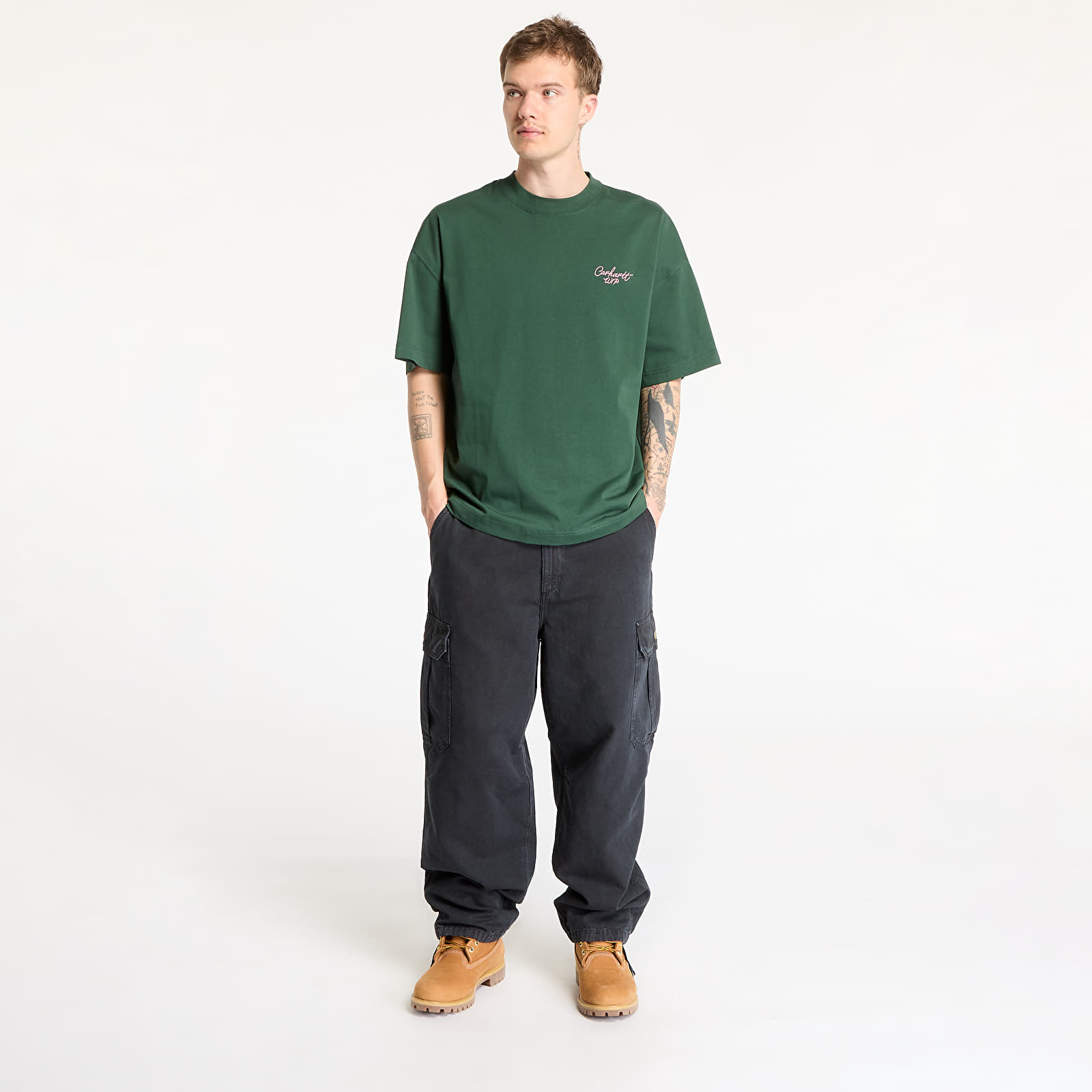 Trička Carhartt WIP S/S Signature Script T-Shirt UNISEX Sycamore Tree/ Dusty Rose