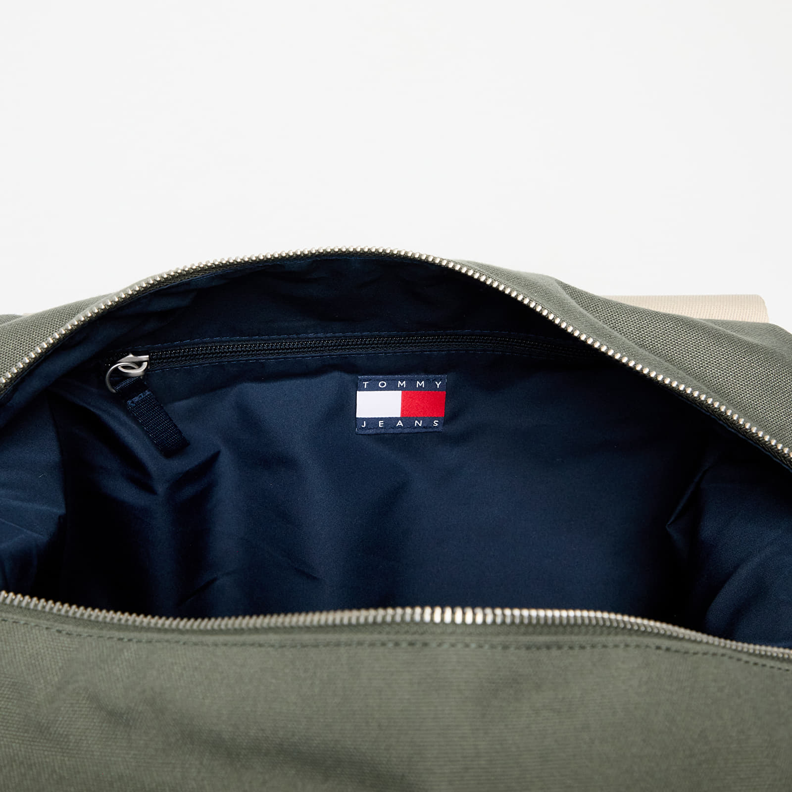 Torbe za na ramo Tommy Jeans Retro Cool Duffle Bag Green