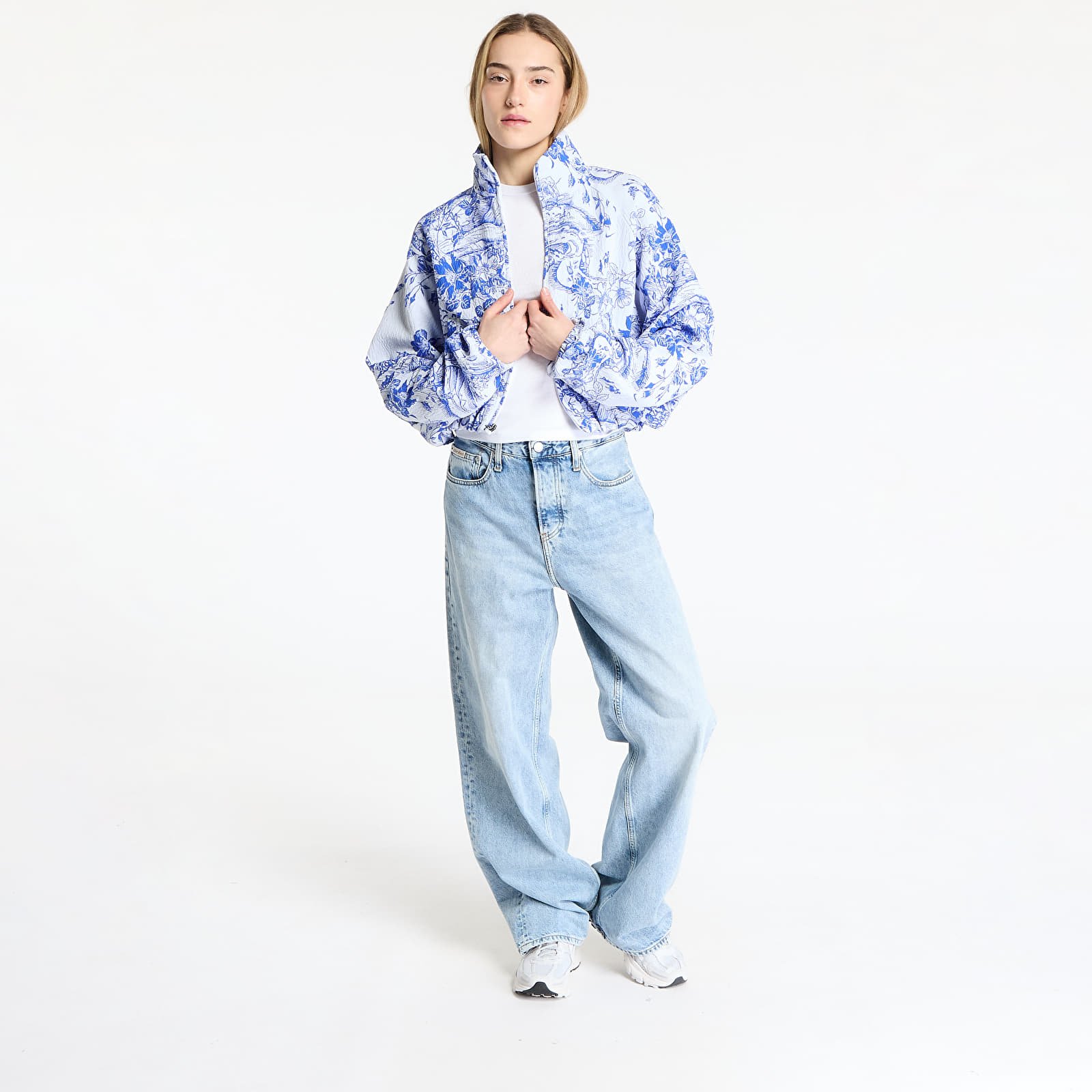 Jackets Nike Sportswear Collection Women's Oversized Jacquard Track Jacket White/ Hyper Royal/ White