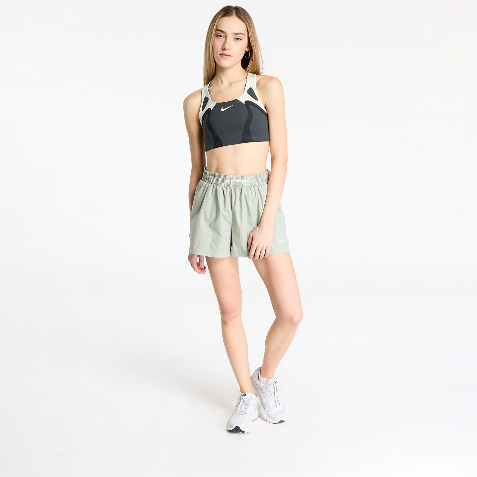 Pantalones cortos New Era Womens Cotton Black Shorts Pastel Green