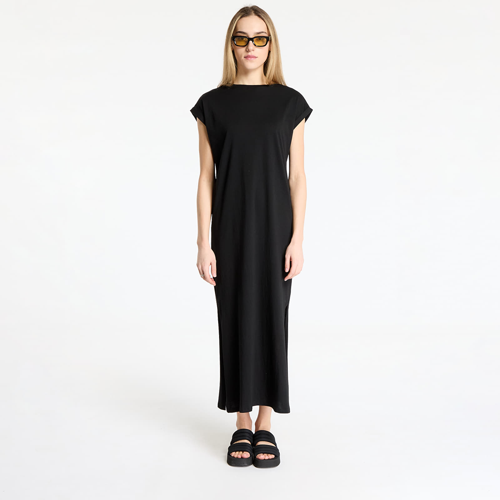 Kleider Urban Classics Ladies Viscose Extended Shoulder Dress Black