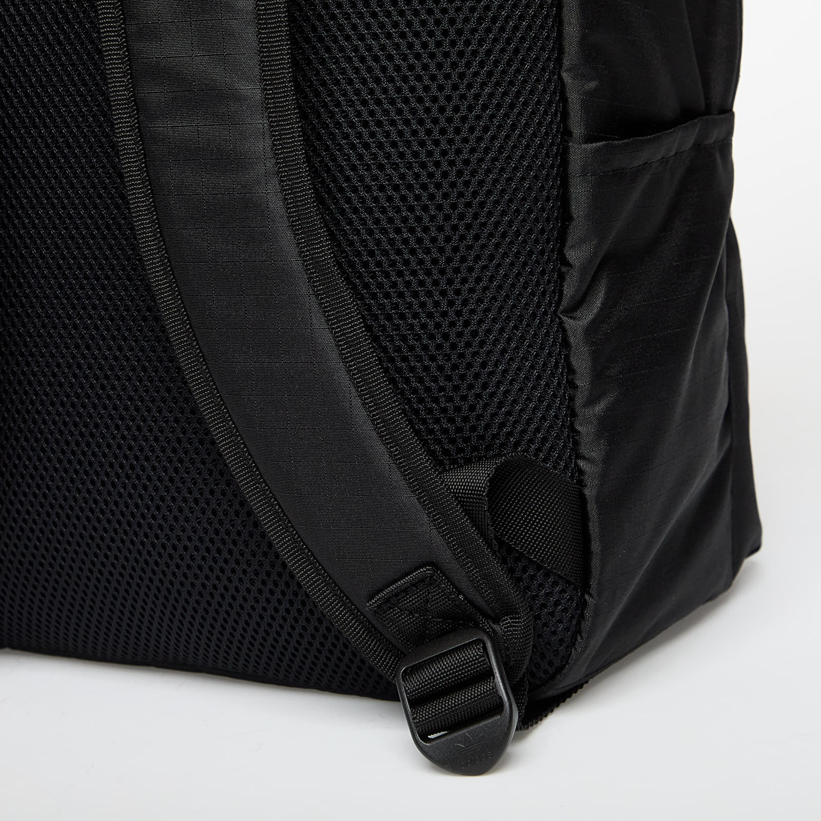 Mochilas para hombres adidas Backpack Black/ Black