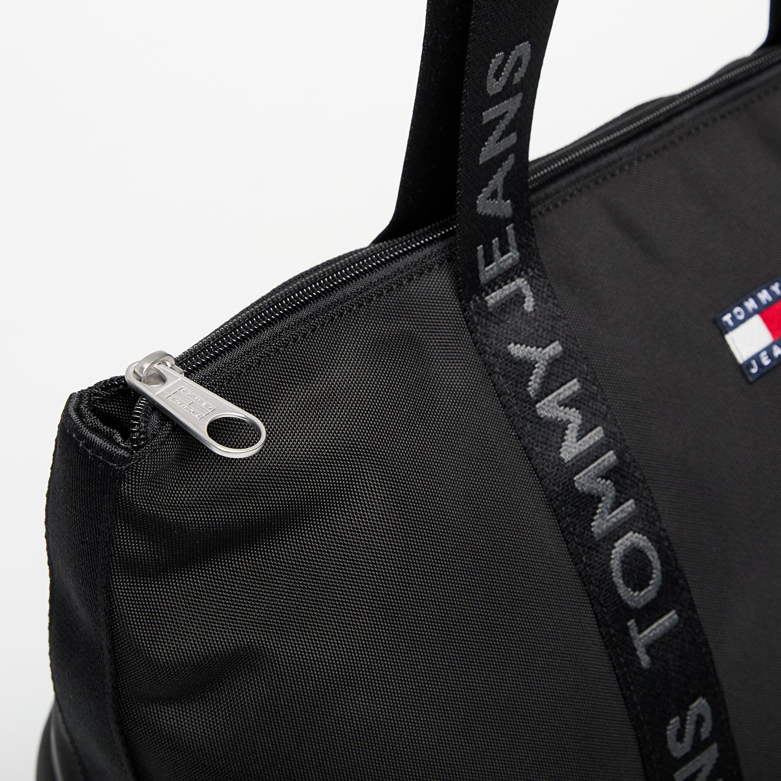 Sacs à bandoulière Tommy Jeans Ess Daily Tote Black