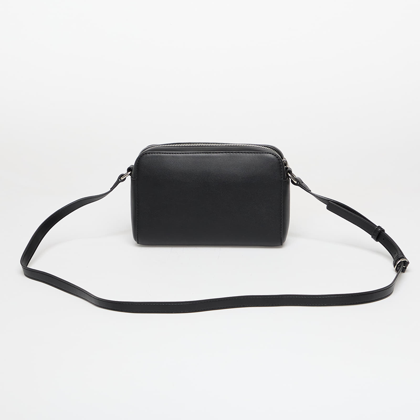 Shoulder bags Calvin Klein Jeans Sculpted Ew Camera Bag Black