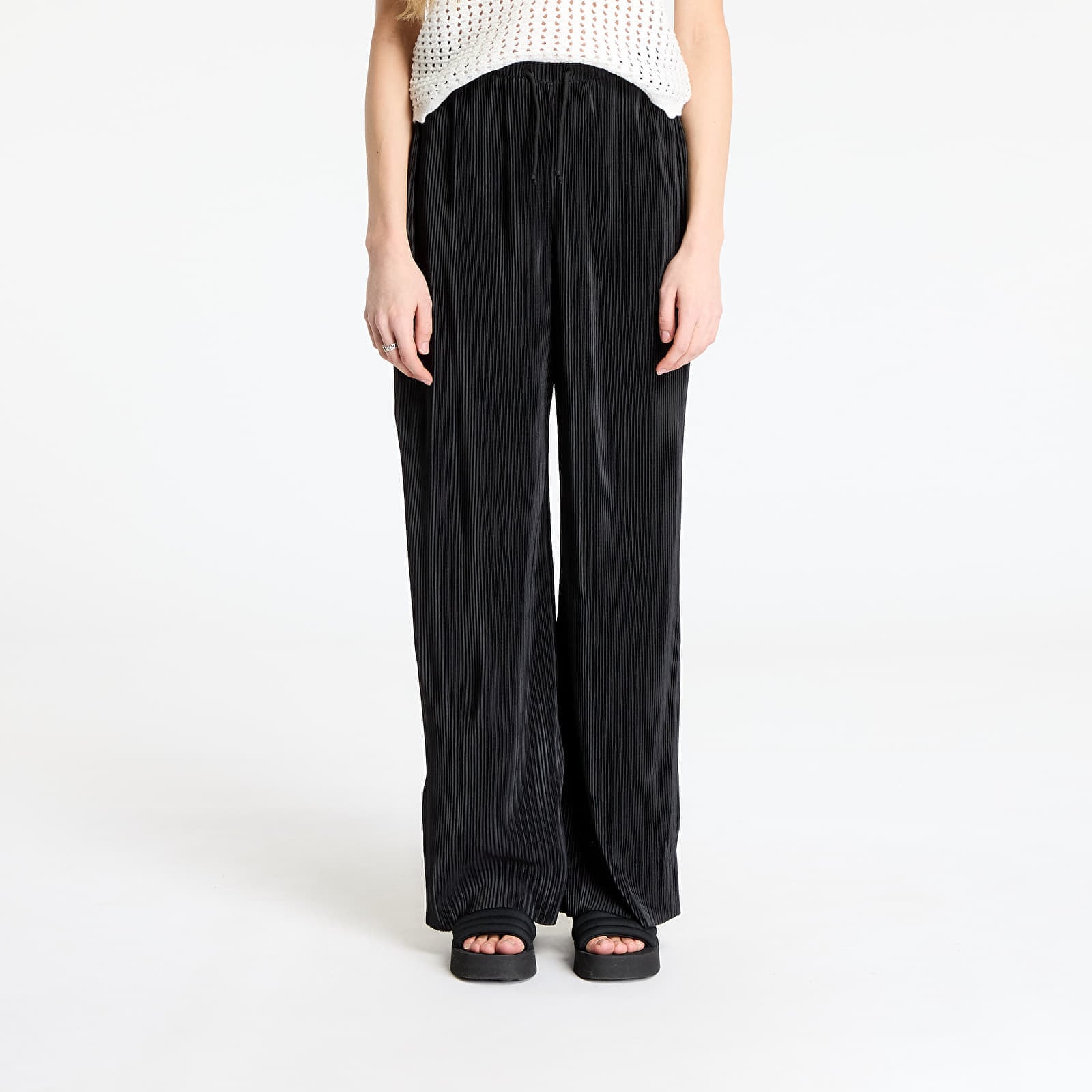 Панталони Urban Classics Ladies Plisse Pants Black XL