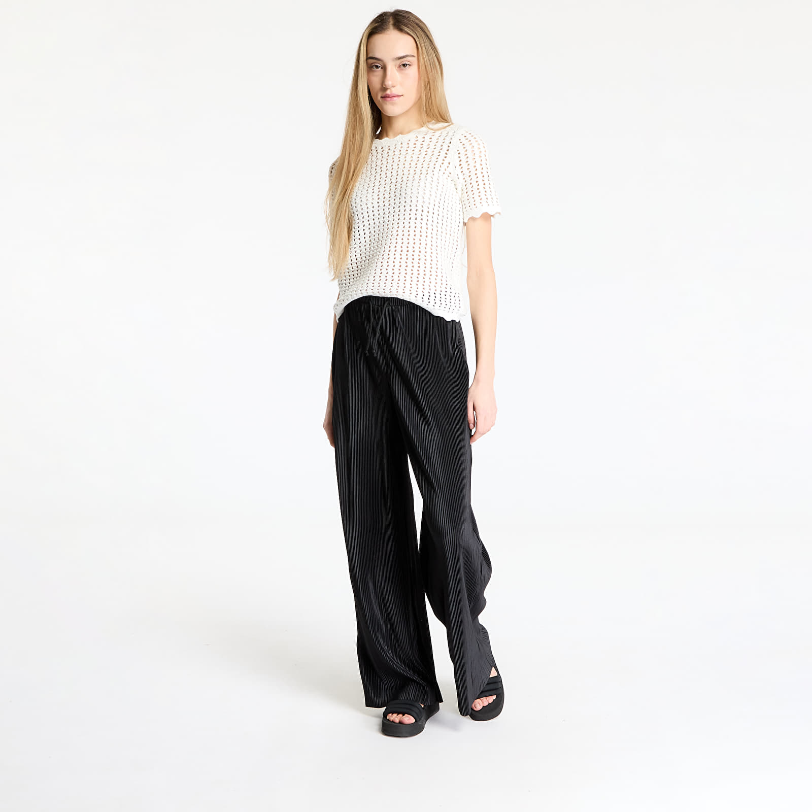 Jeans og bukser Urban Classics Ladies Plisse Pants Black