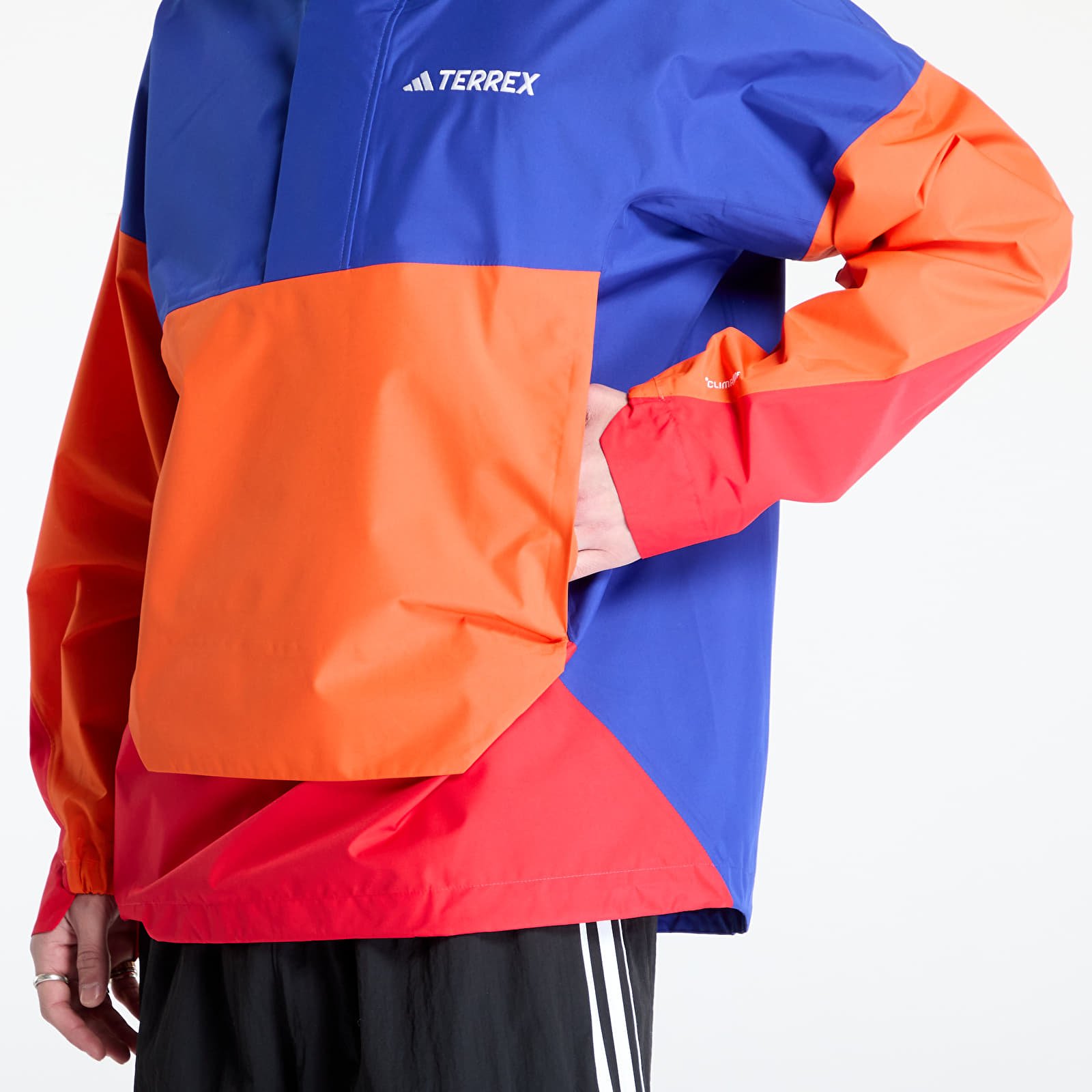 Men's windbreakers adidas Terrex Xploric 2.5 Layer Climaproof Anorak Blue/ Semi Lucid Blue/ Semi Impact Orange