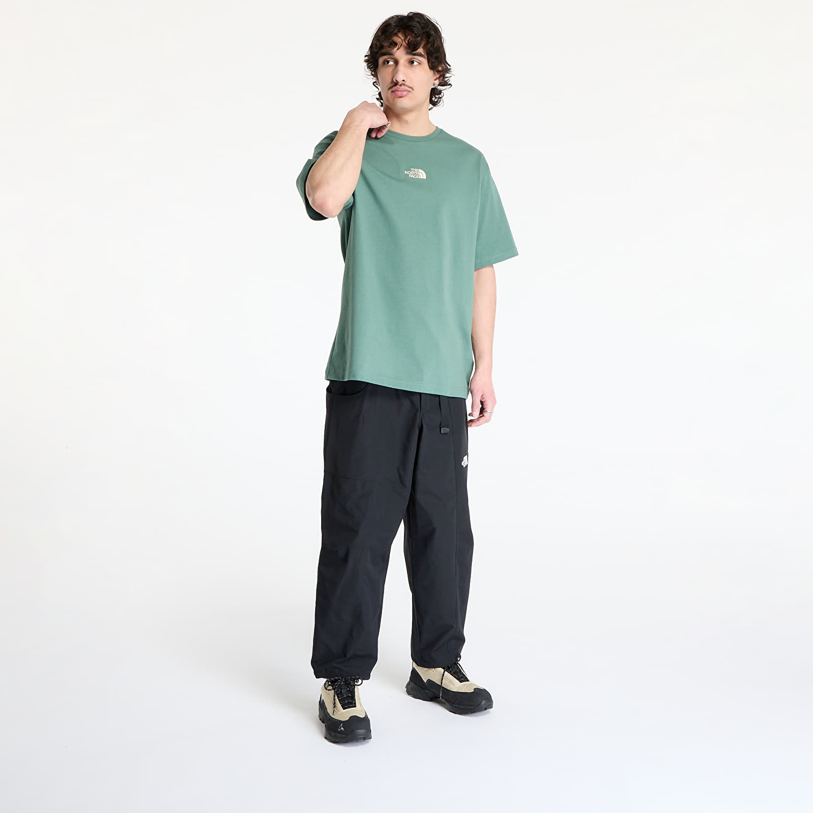 Meeste T-särgid The North Face Ss Heritage Graphic Relaxed Tee Duck Green