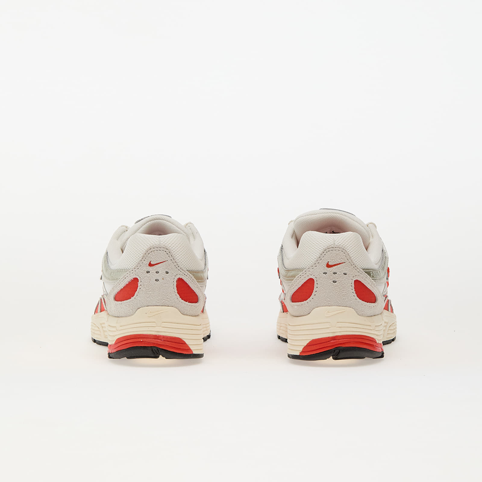 Naiste tossud ja kingad Nike W P-6000 Sail/ Picante Red-Pale Ivory-Light Bone