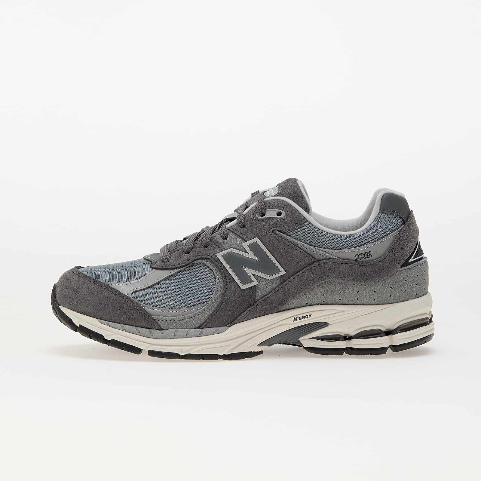 Men's sneakers and shoes New Balance 2002R Castlerock