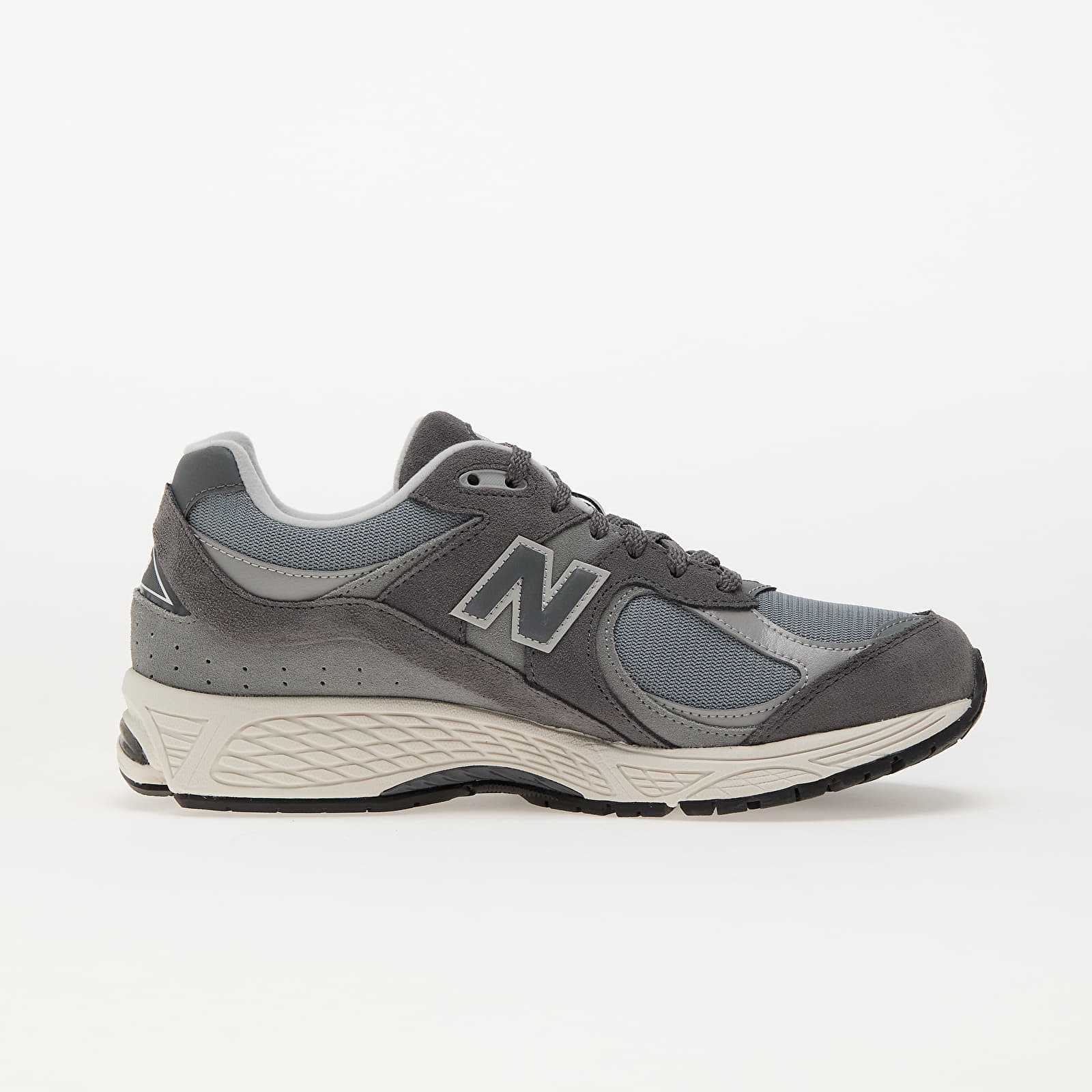 Men's sneakers and shoes New Balance 2002R Castlerock