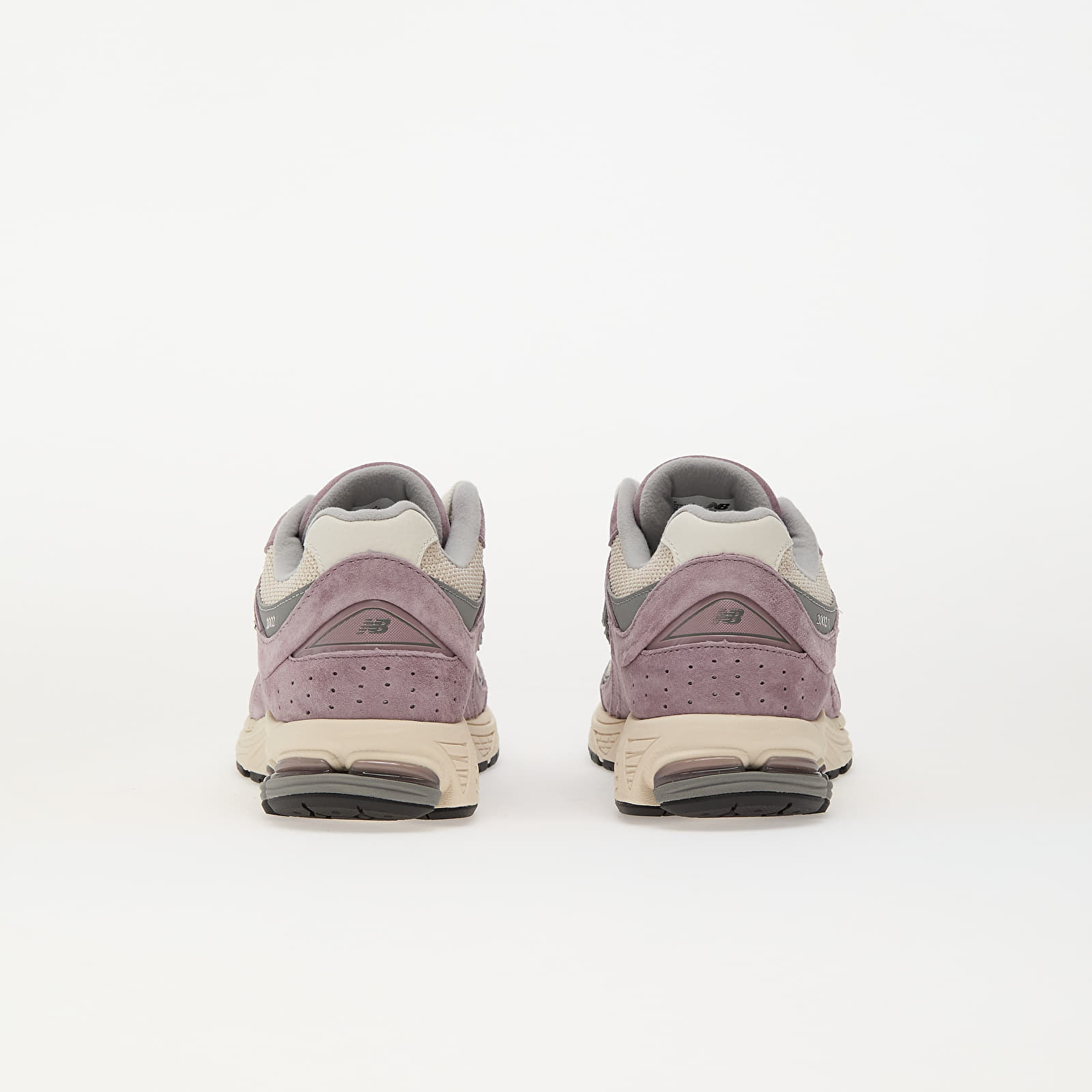 Мъжки маратонки и обувки New Balance 2002R Ice Wine