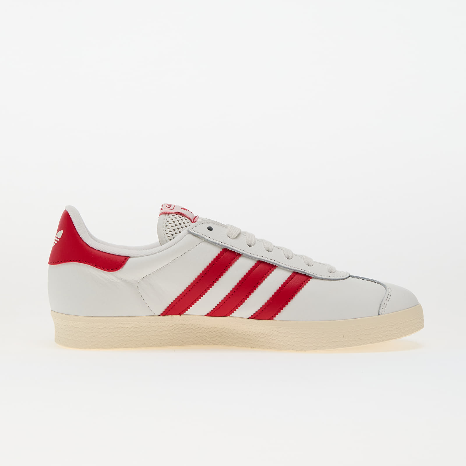 Vyriški sportbačiai ir batai adidas Gazelle Core White/ Better Scarlet/ Crew White