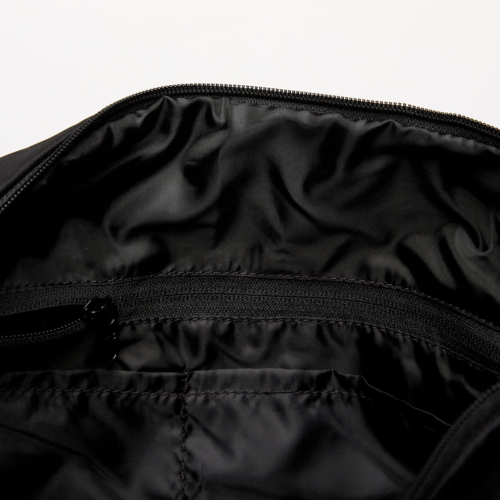 Tašky přes rameno Under Armour UA Studio Slouchy Duffle Black