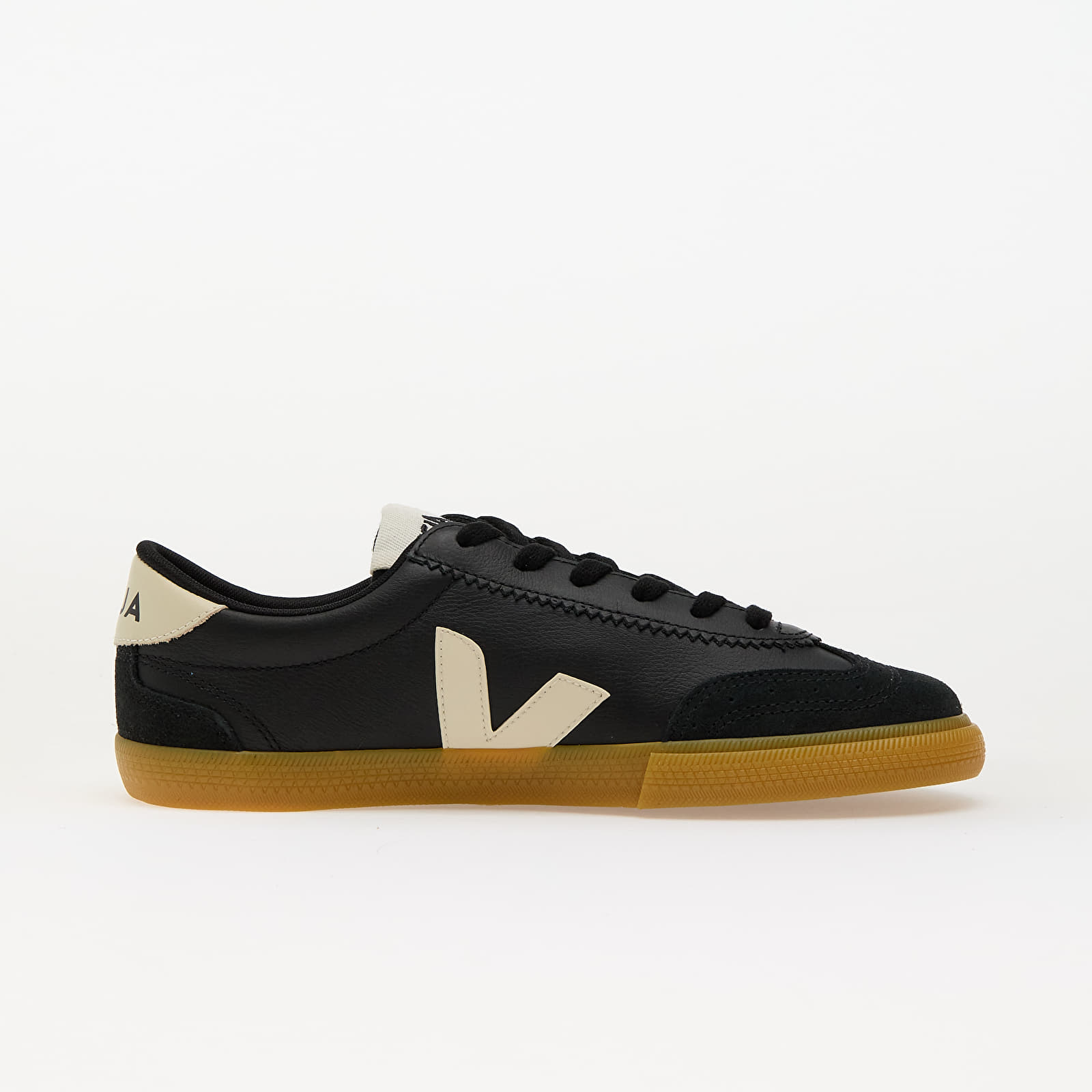 Sieviešu kedas un apavi Veja W Volley O.T. Leather Black_Pierre