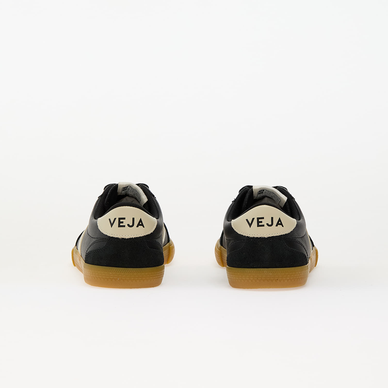 Sieviešu kedas un apavi Veja W Volley O.T. Leather Black_Pierre