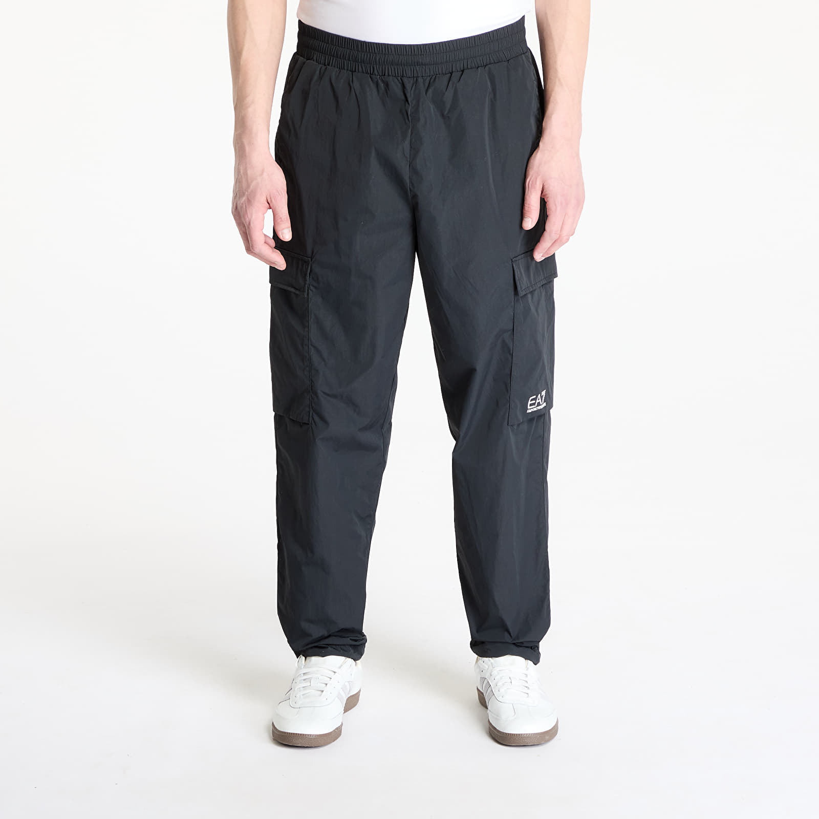 Jeans and trousers EA7 Emporio Armani Train Core Id M Pants Cargo Black