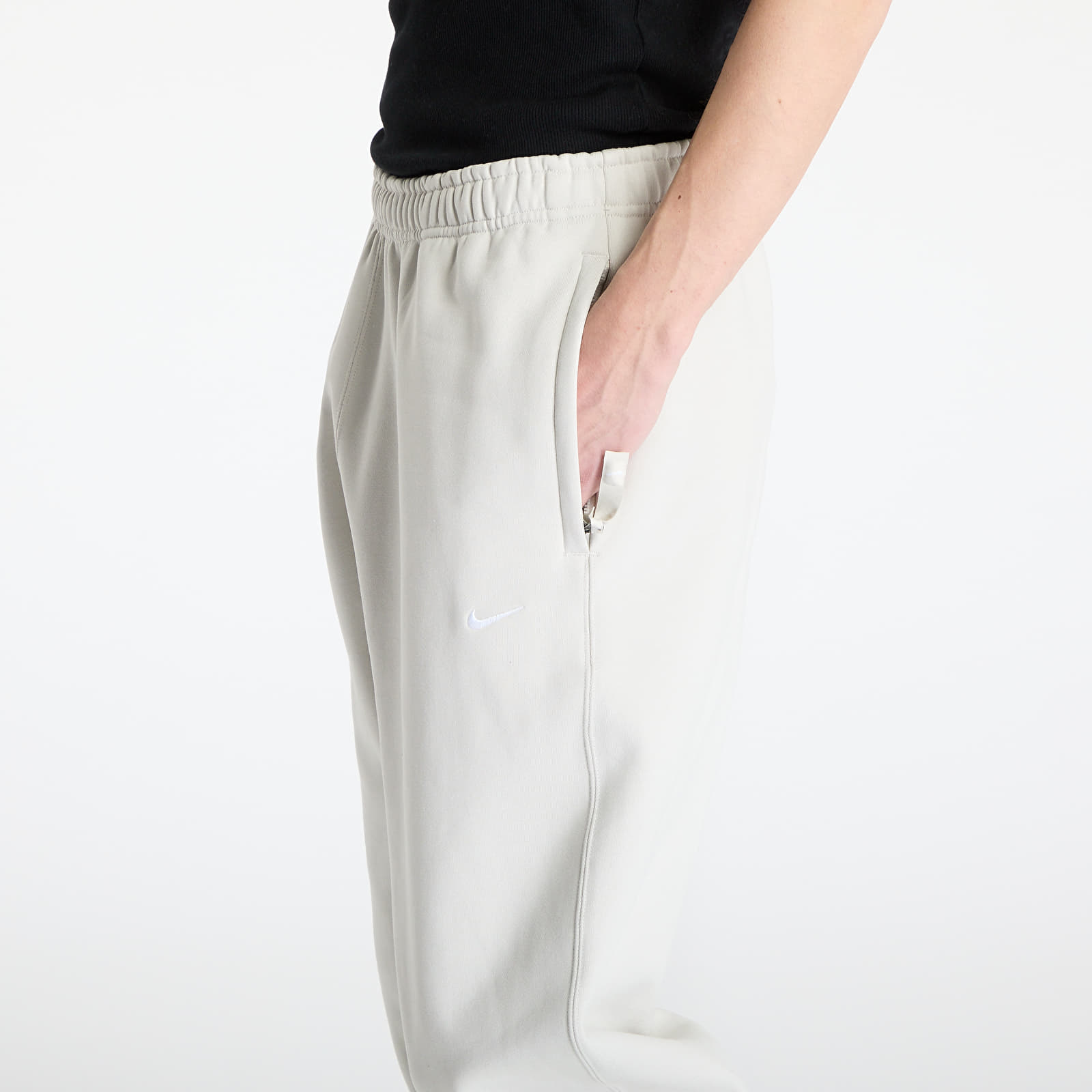 Meeste dressipüksid Nike Solo Swoosh Men's Fleece Pants Light Bone/ White