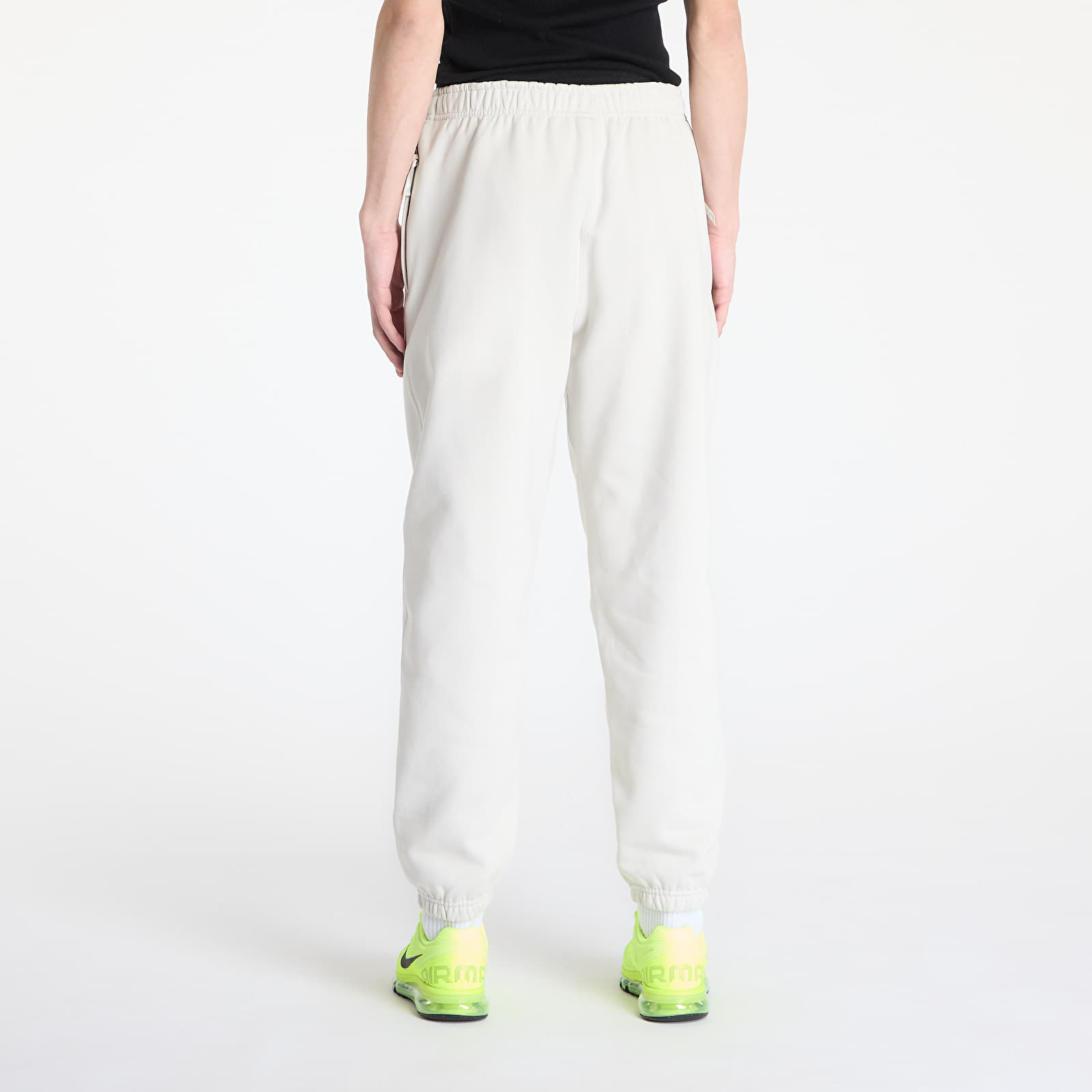 Meeste dressipüksid Nike Solo Swoosh Men's Fleece Pants Light Bone/ White