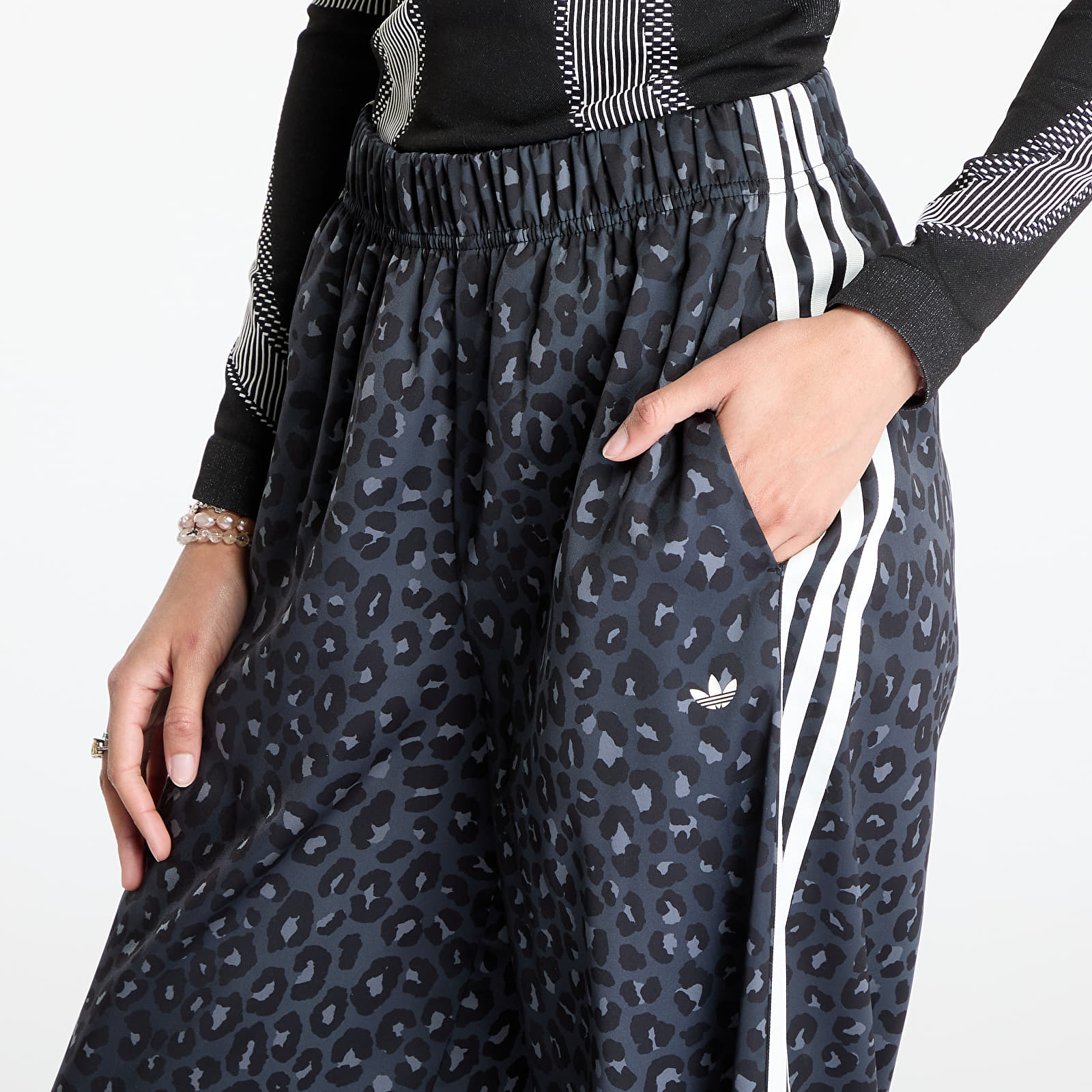 Spodnie damskie adidas Originals Wide Leg Pants Multicolor/ Carbon