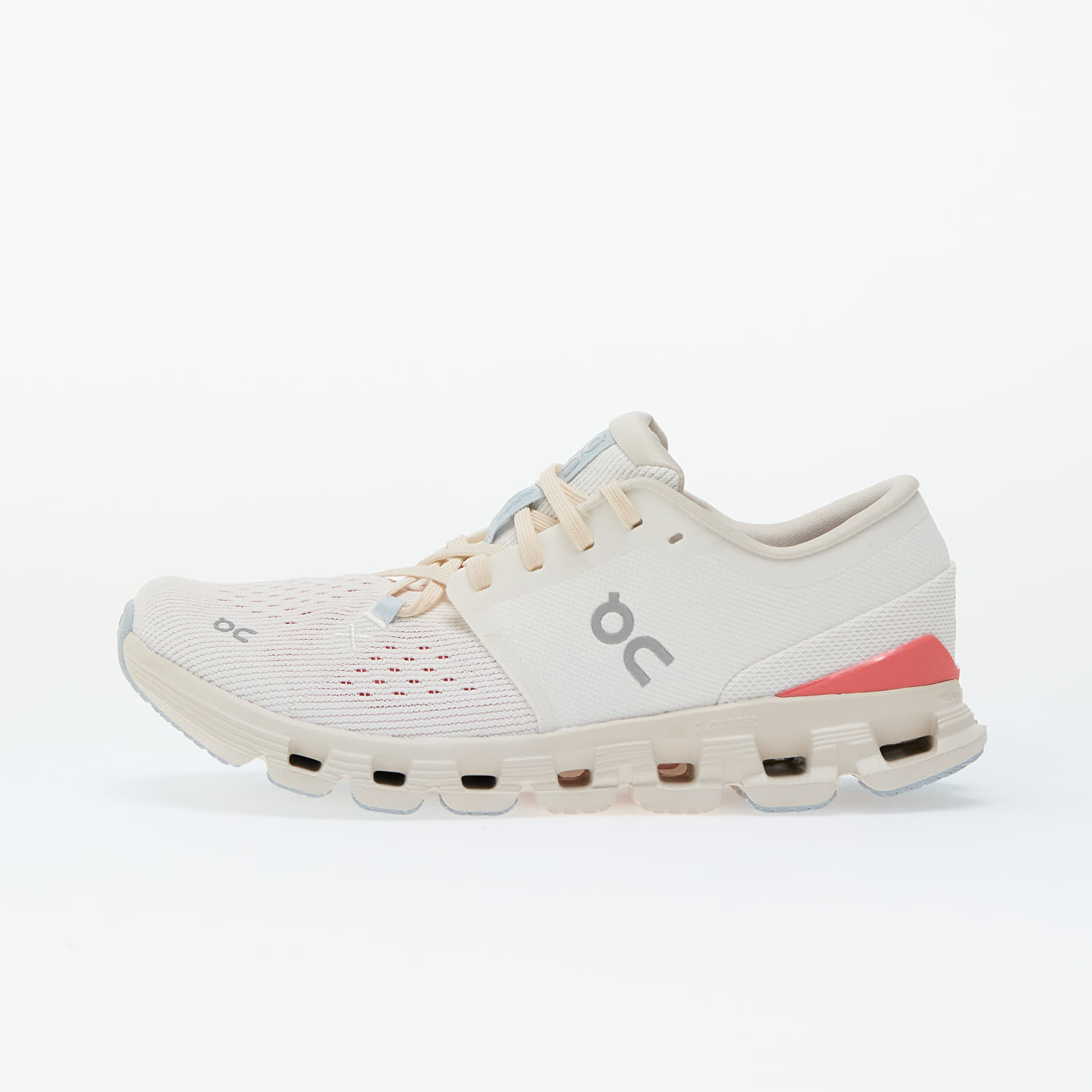 Women's sneakers and shoes On W Cloud X 4 Ivory/ Salmon