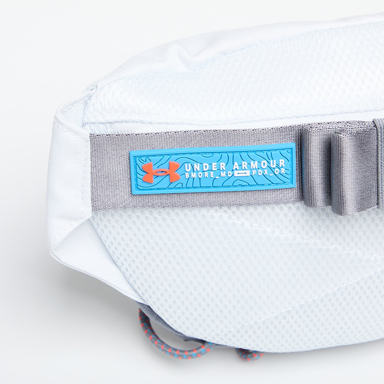 Neerupakid Under Armour Summit Trail Waist Bag Grey
