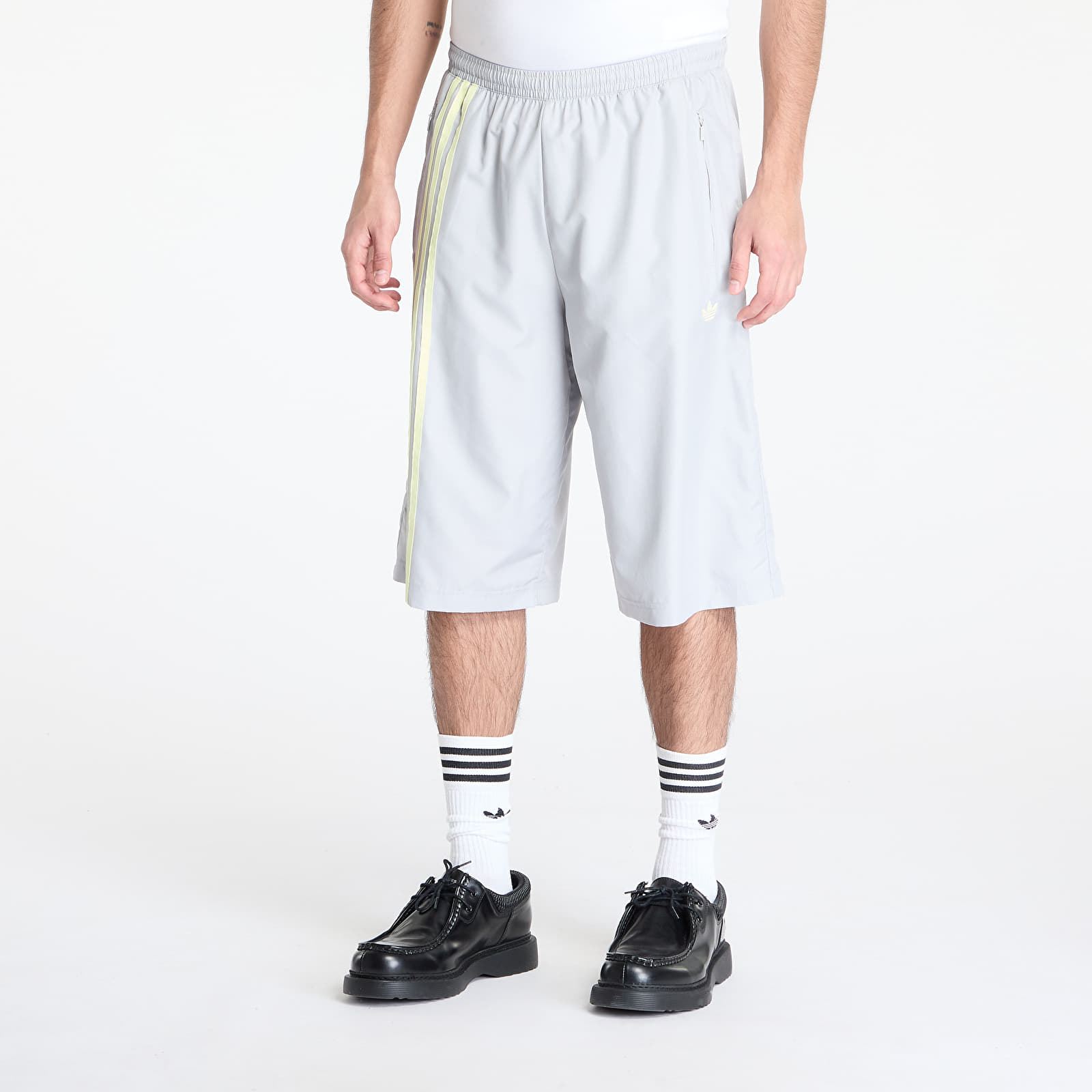 Korte broeken adidas Fashion Front Stripes Firebird Shorts Grey/ Grey Two