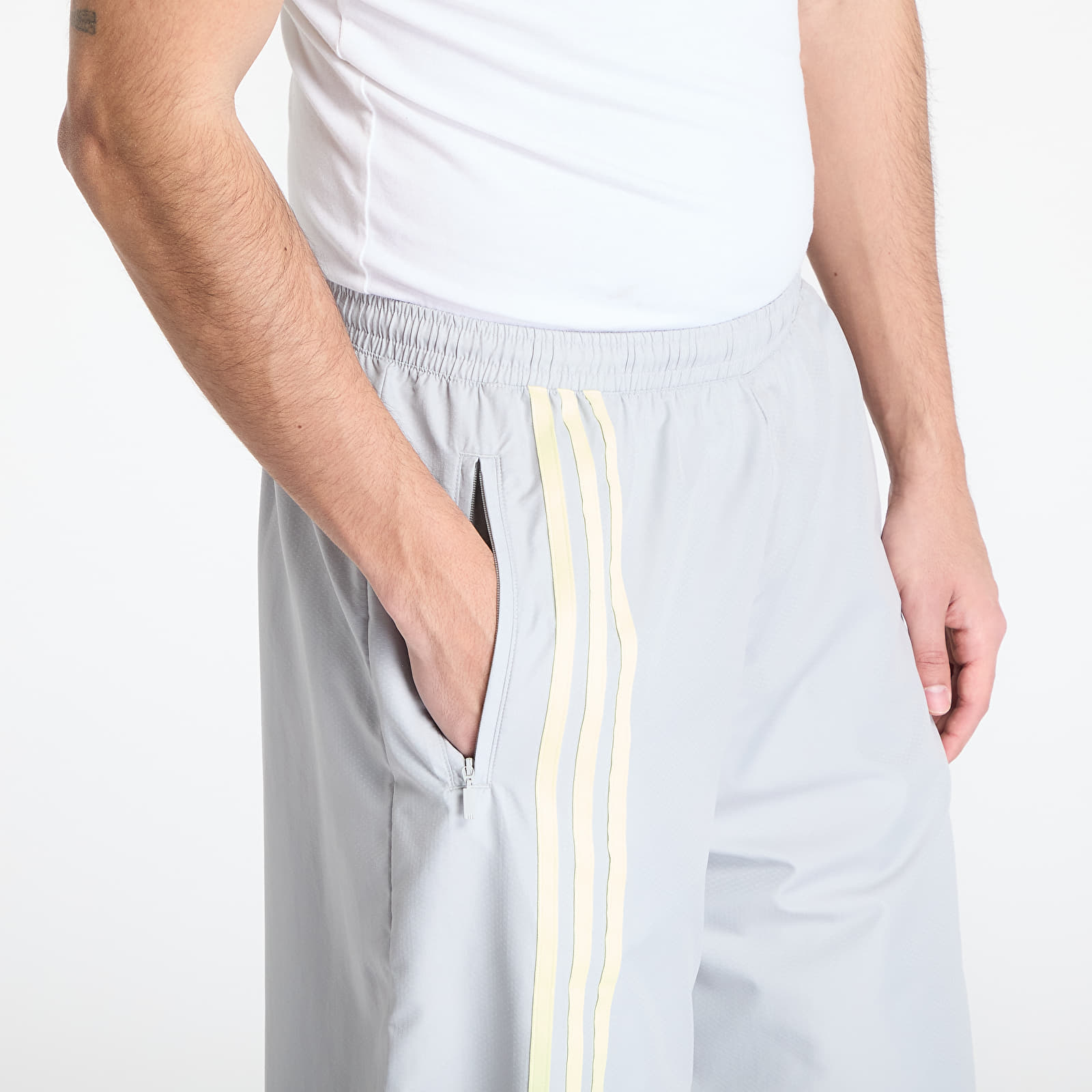 Korte broeken adidas Fashion Front Stripes Firebird Shorts Grey/ Grey Two