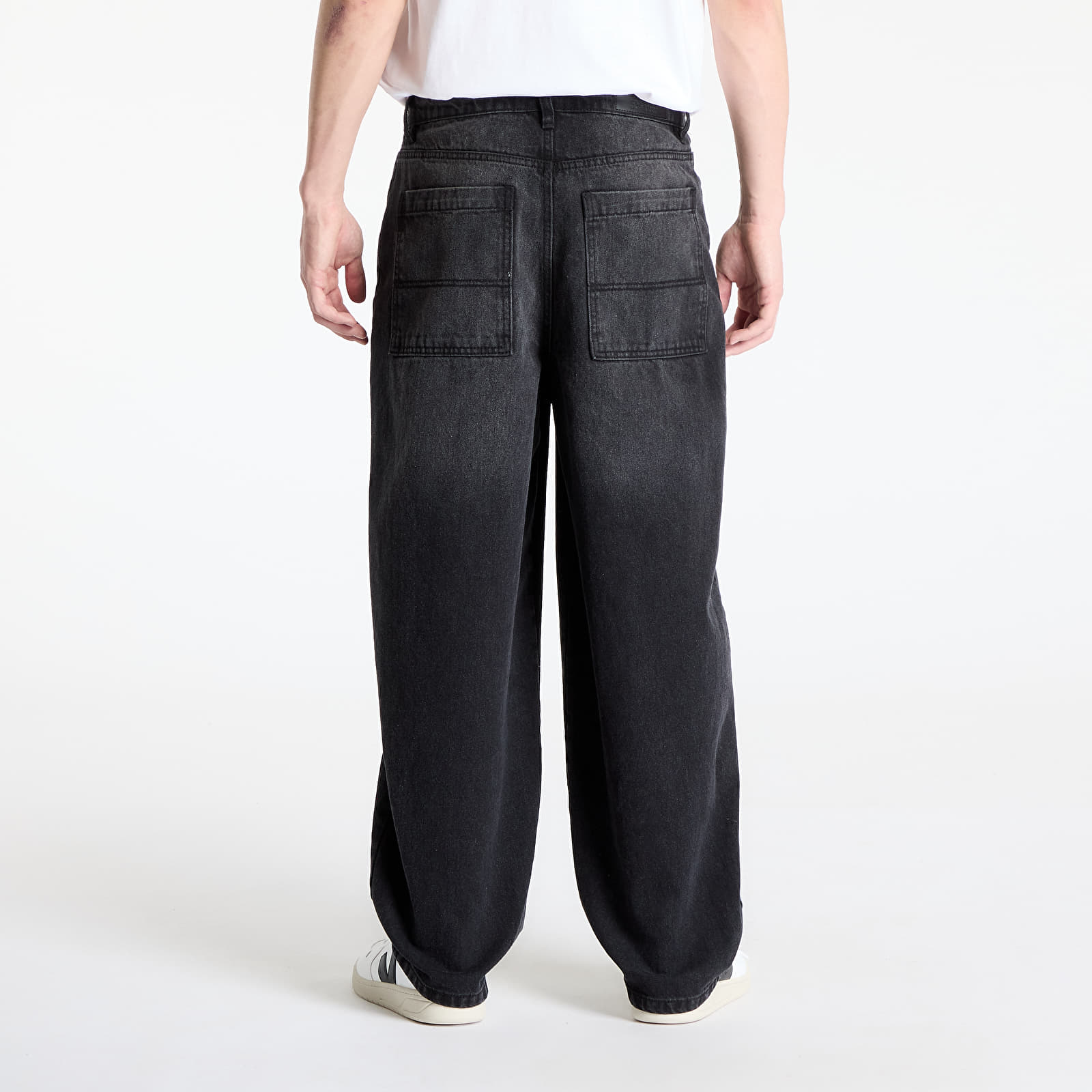 Püksid Urban Classics Tapered Heavy Ounce Baggy Jeans Black Washed