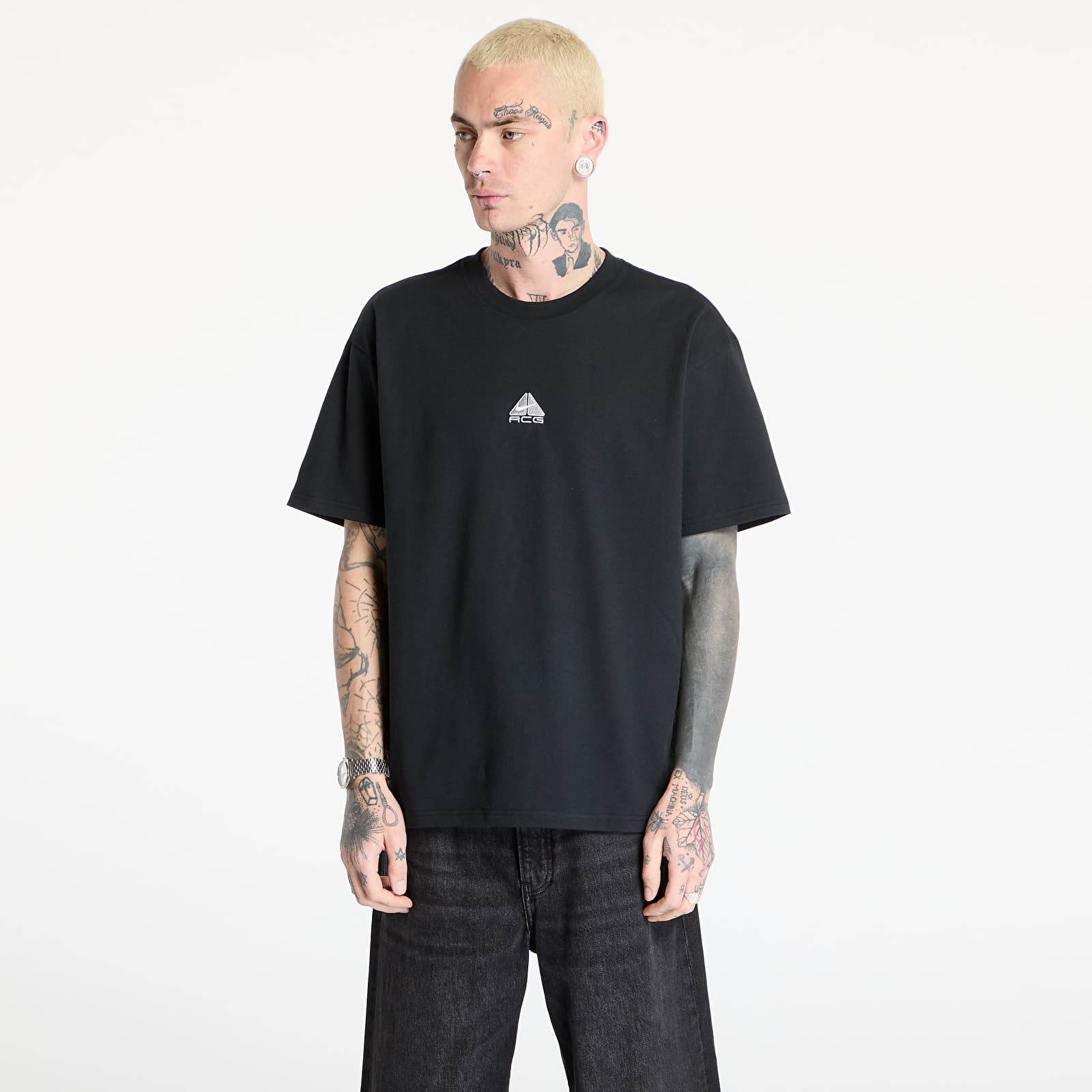 Camisetas hombre Nike ACG Men's T-Shirt Black/ Lt Smoke Grey/ Summit White