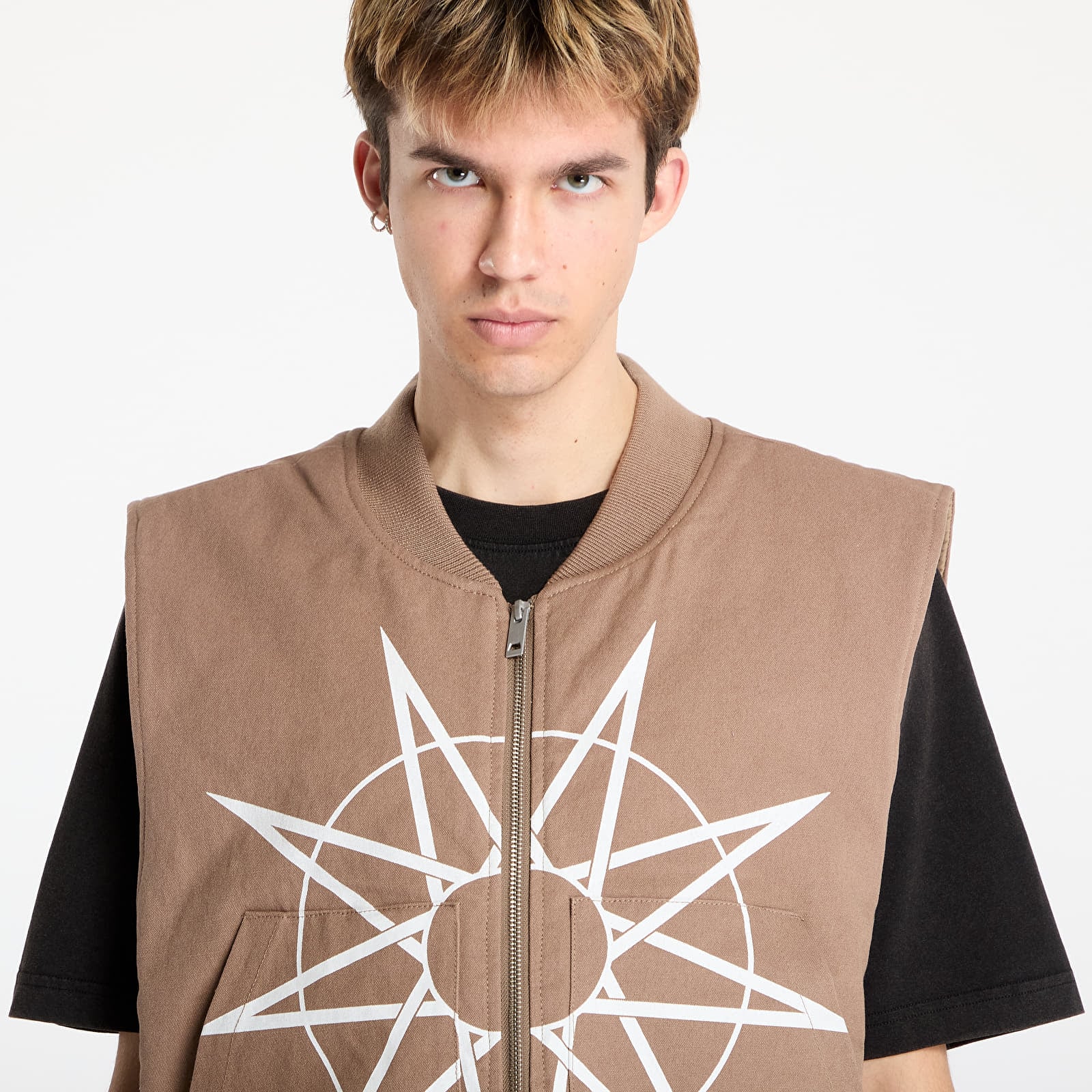 Vesty PLEASURES x Slipknot Goat Padded Vest Beige
