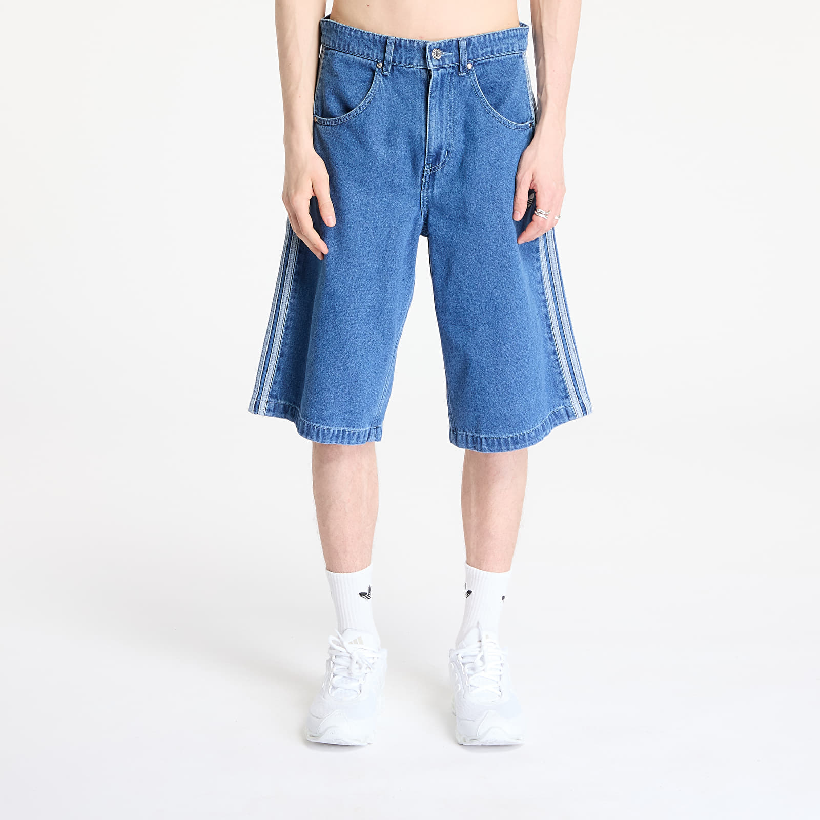 Korte broeken adidas Firebird Adicolor Denim Shorts Medium Blue Denim