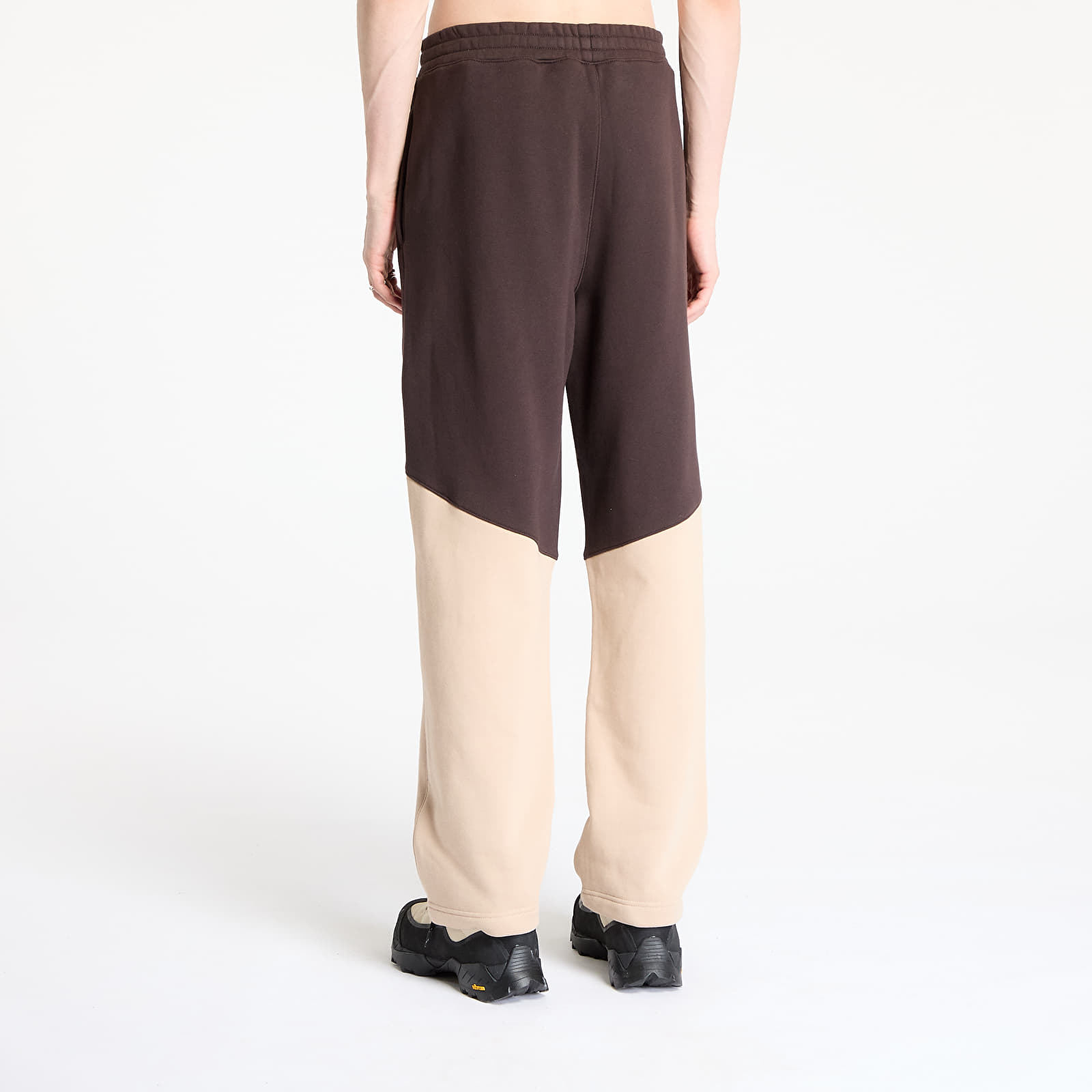 Pantalones de chándal para hombre Reebok Wide Leg Ft Unearthed Pants UNISEX Brown/ Tan