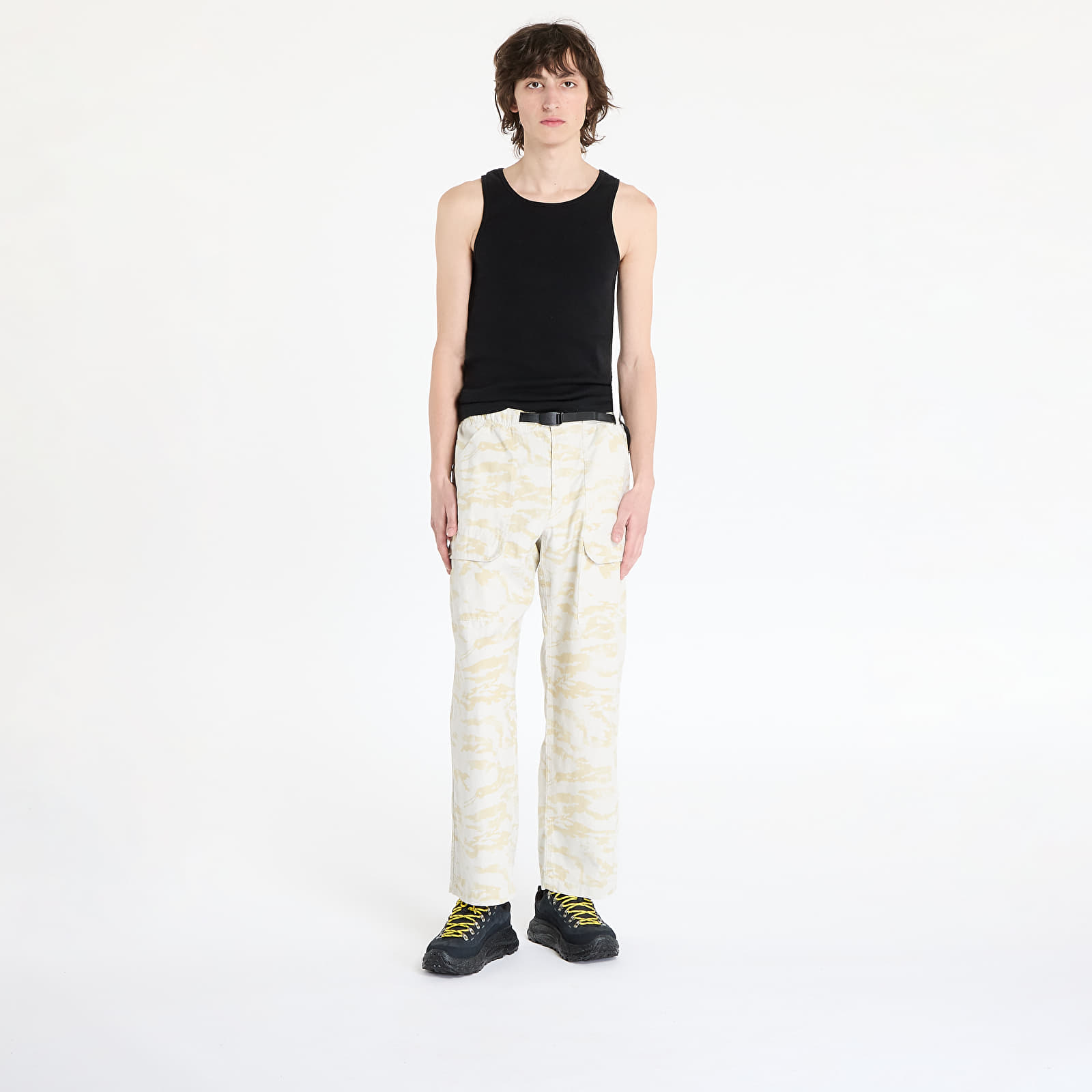 Pantalones de hombre Gramicci Canvas Eqt Pant Sand Camo