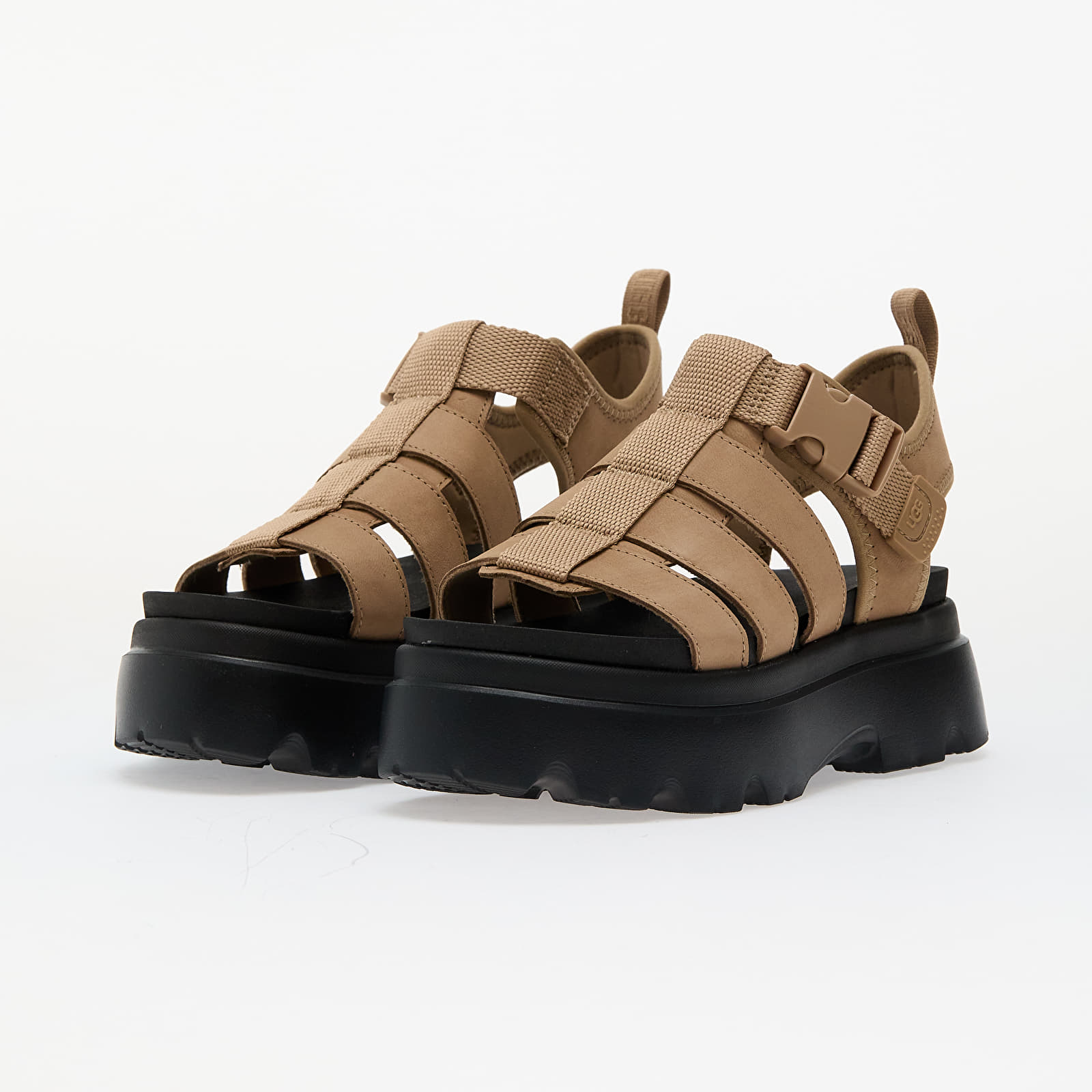 Women's sneakers and shoes UGG W Cora Sand
