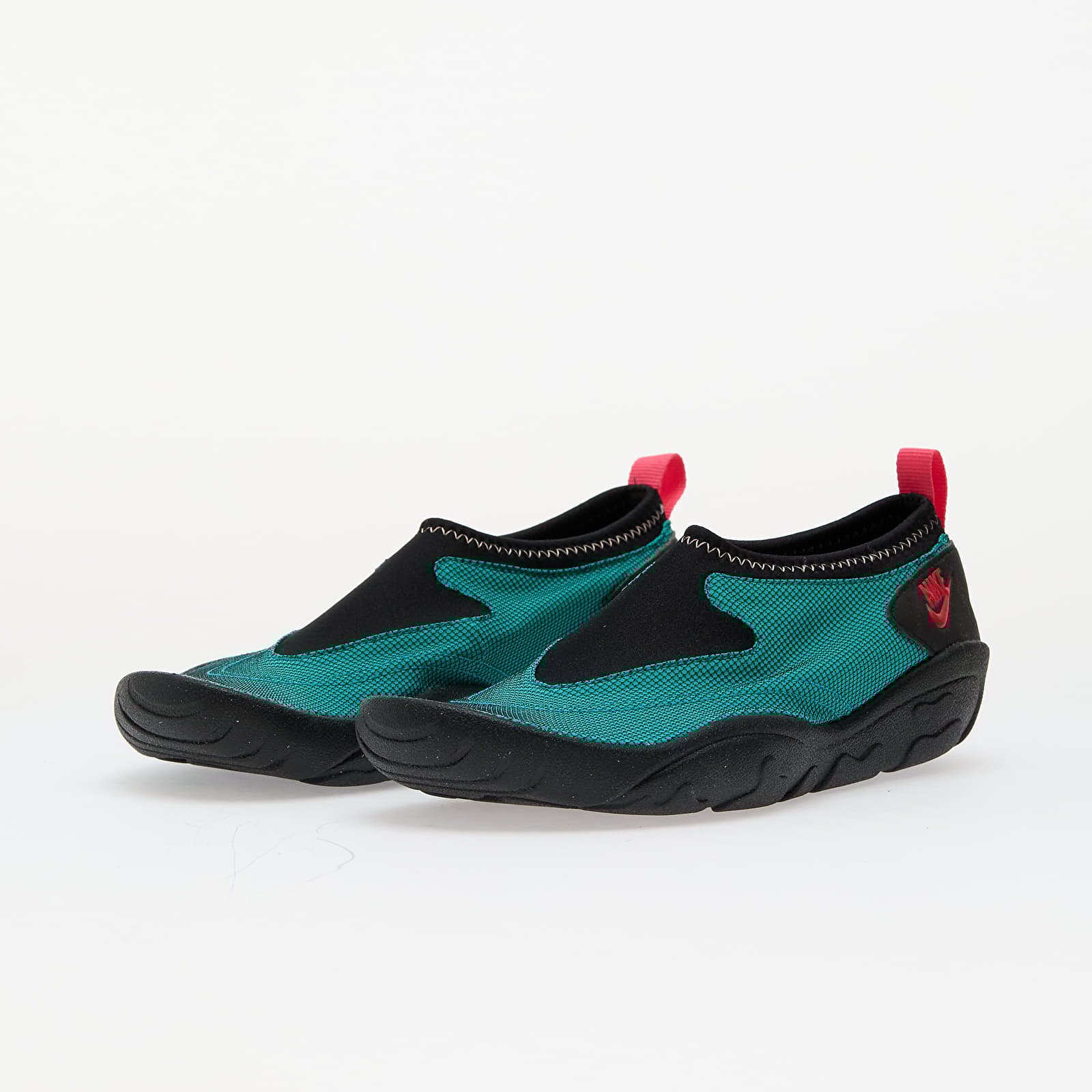 Men's sneakers and shoes Nike Aqua Turf Turbo Green/ Tm Scarlet-Black