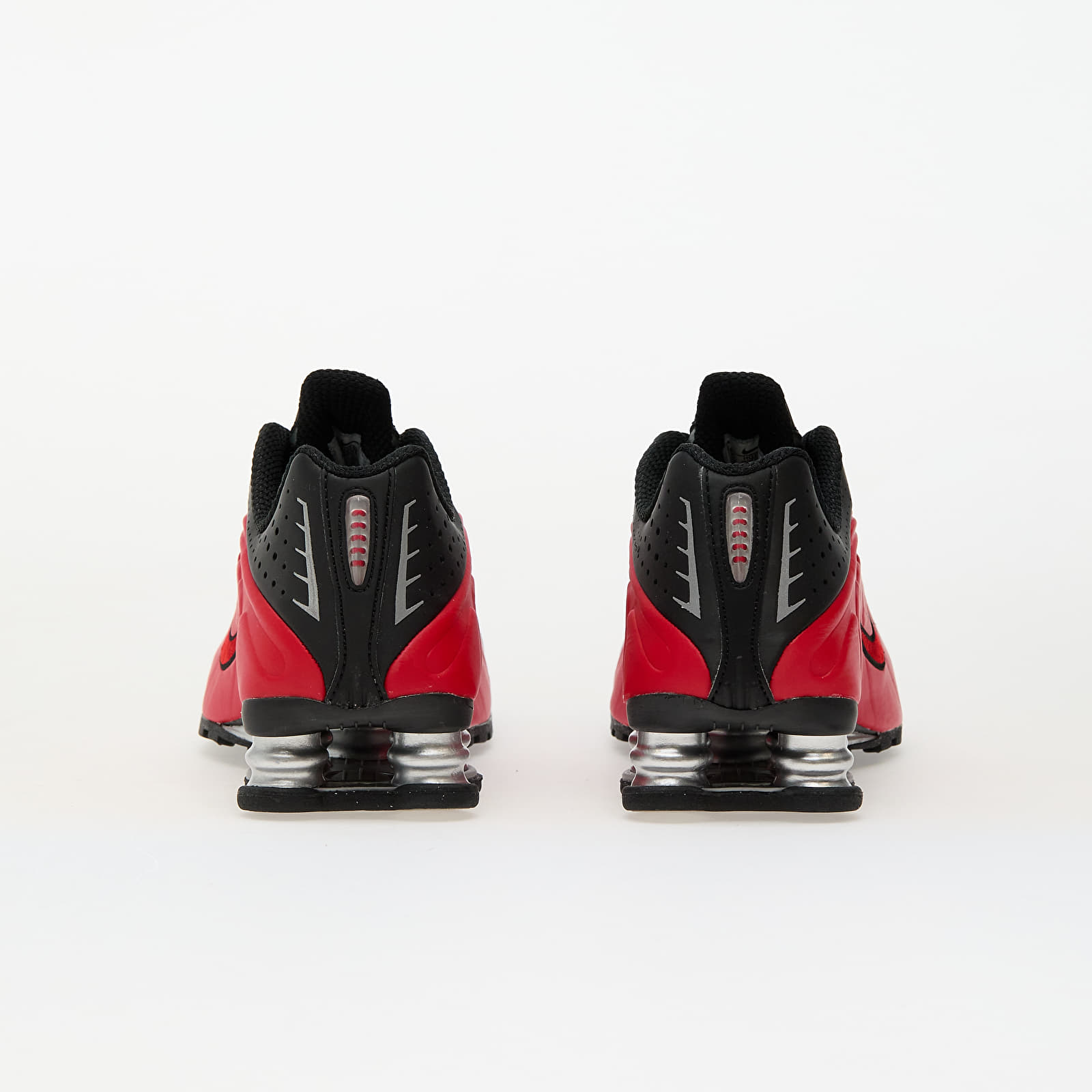 Men's sneakers and shoes Nike Shox R4 University Red/ University Red-Black