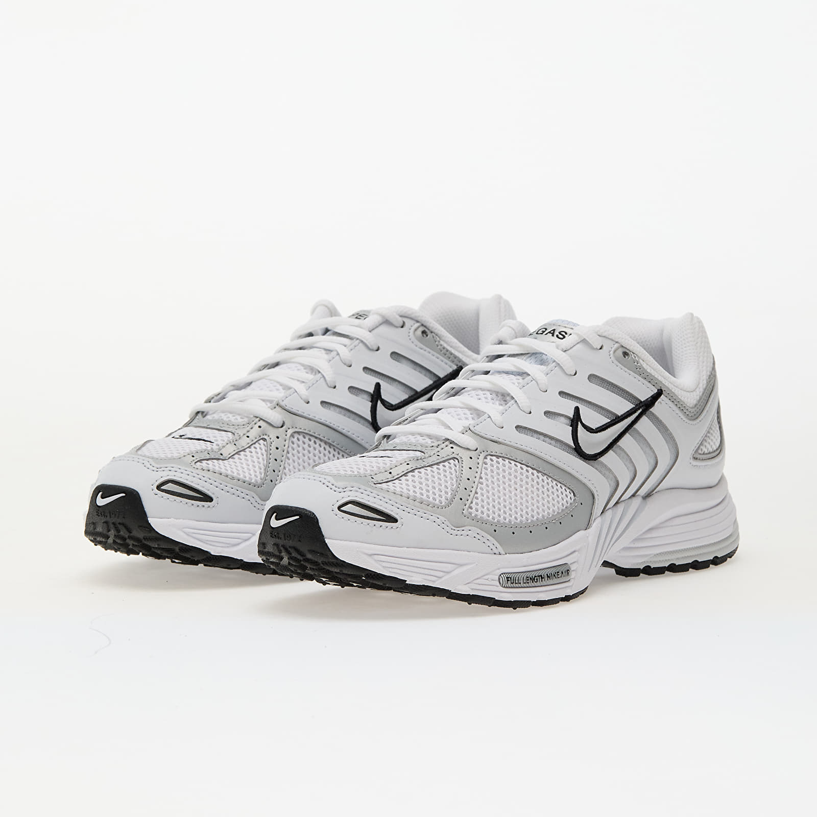 Meeste tossud ja kingad Nike Air Pegasus 2005 Football Grey/ Mtlc Platinum-White