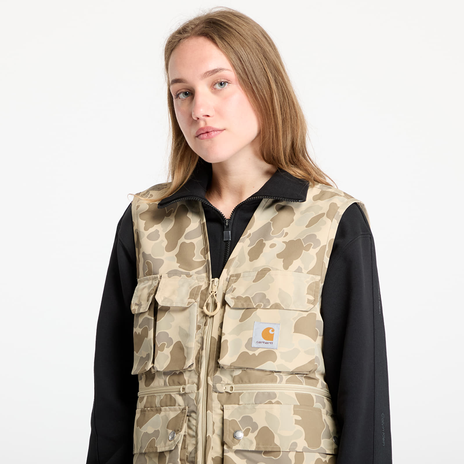Pánske vesty Carhartt WIP Irwin Vest UNISEX Camo Duck/ Desert