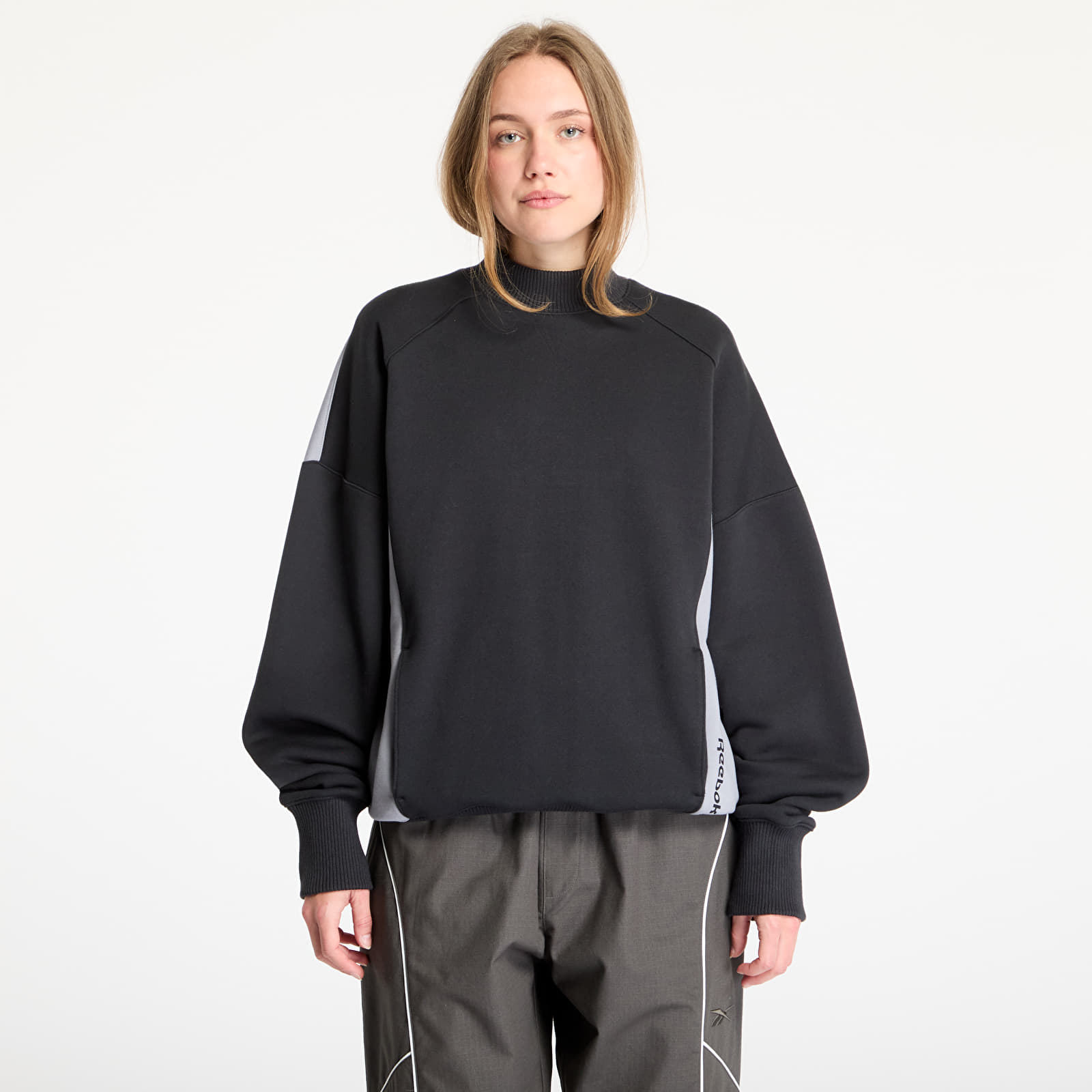 Sudaderas de hombre Reebok French Terry Crewneck UNISEX Washed Black/ Grey 3