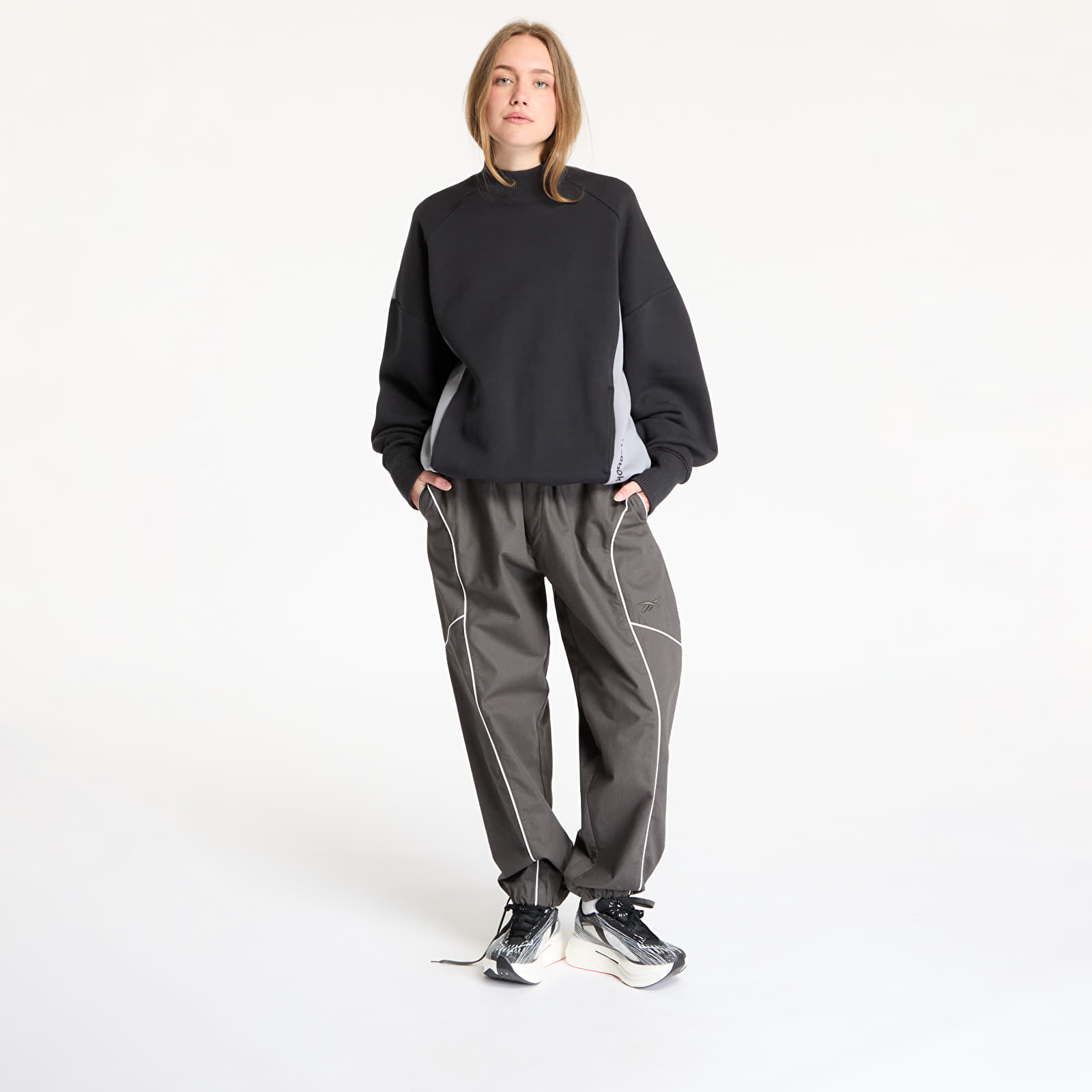 Sudaderas de hombre Reebok French Terry Crewneck UNISEX Washed Black/ Grey 3