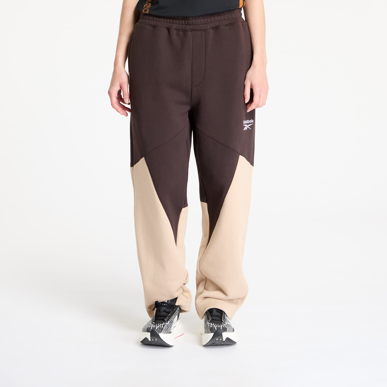 Pantalones de chándal para hombre Reebok Wide Leg Ft Unearthed Pants UNISEX Brown/ Tan